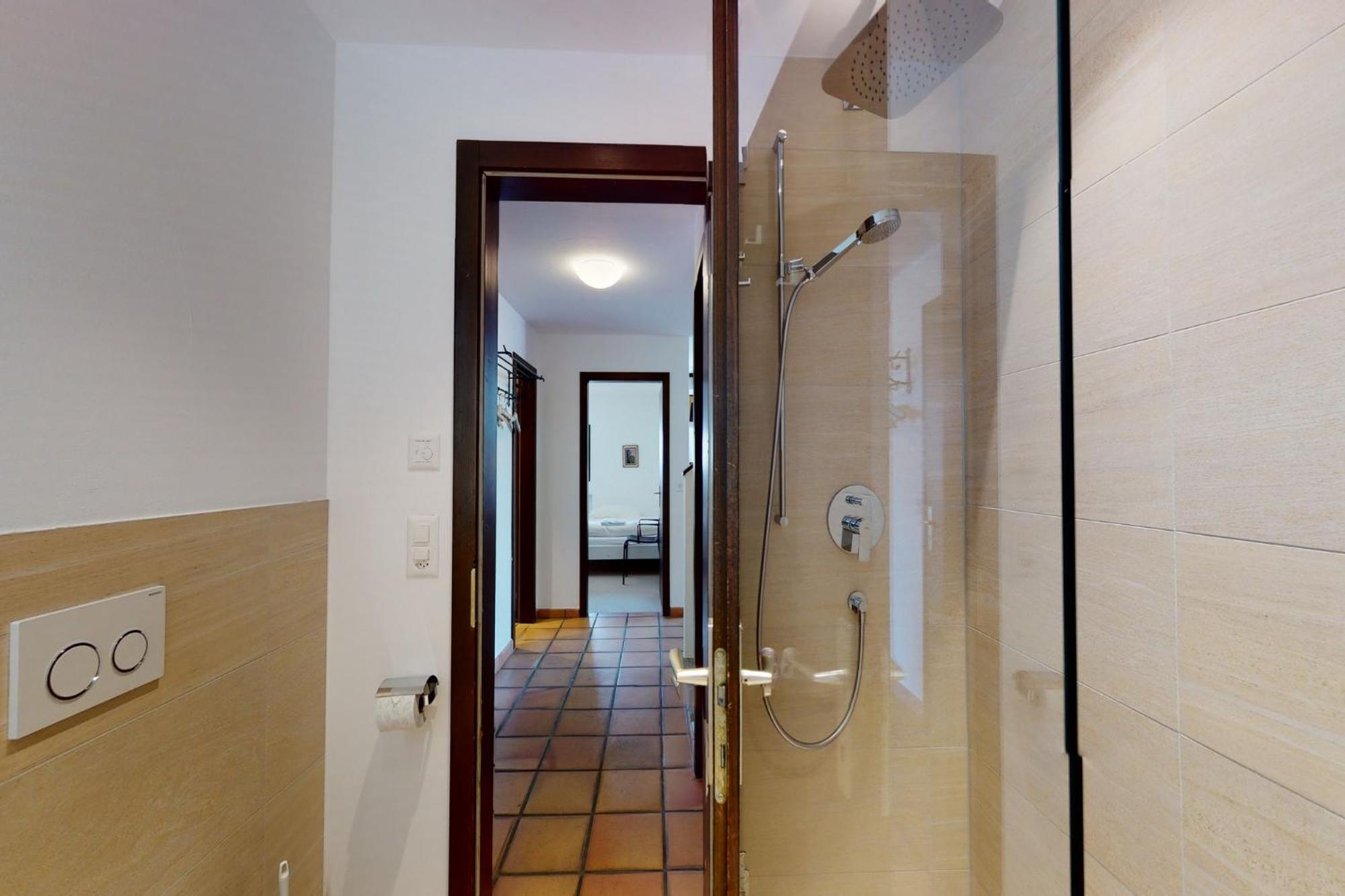 Apartment with Mountain View photo 2
