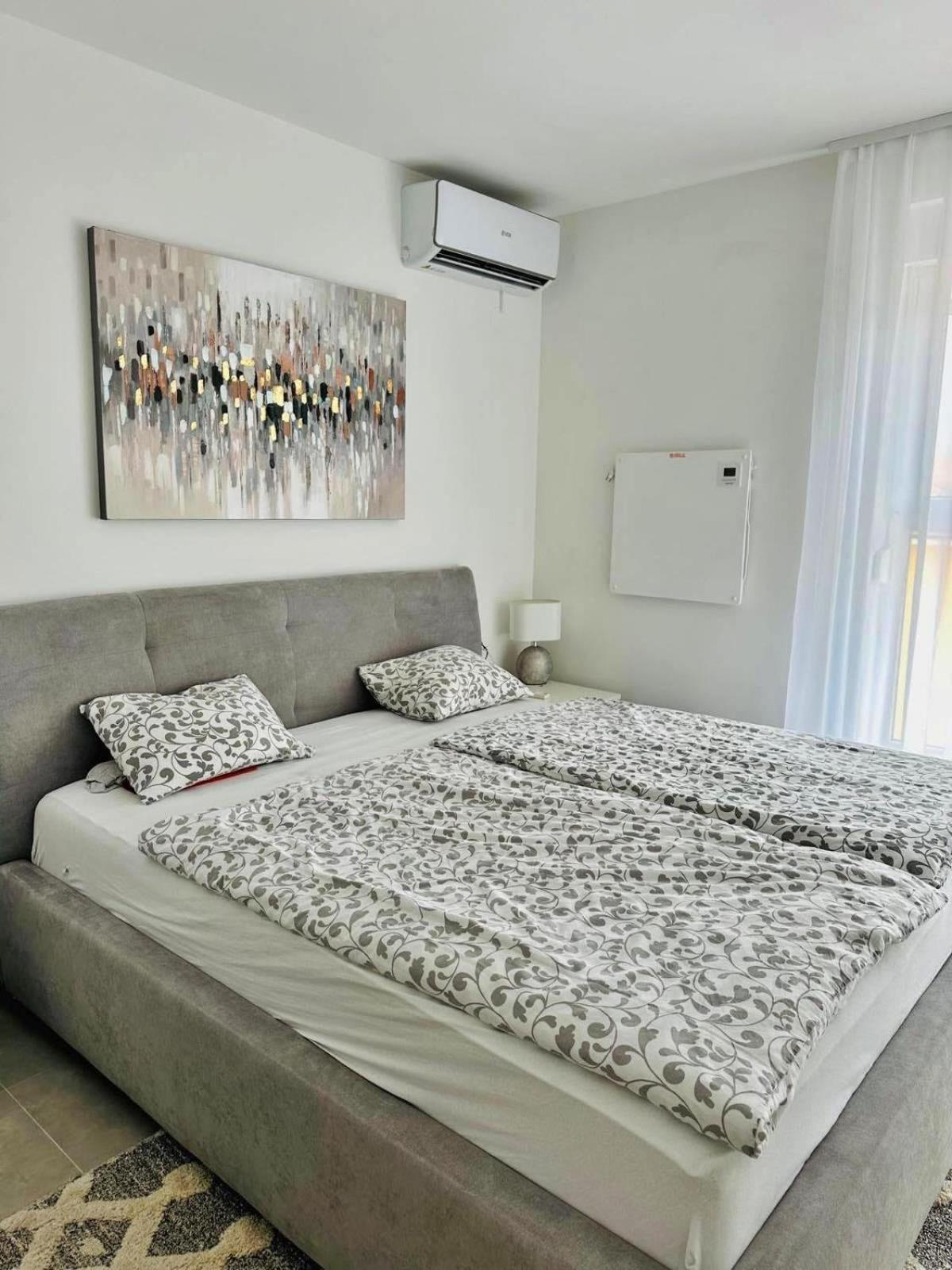 Two Bedroom Apartment  photo 1