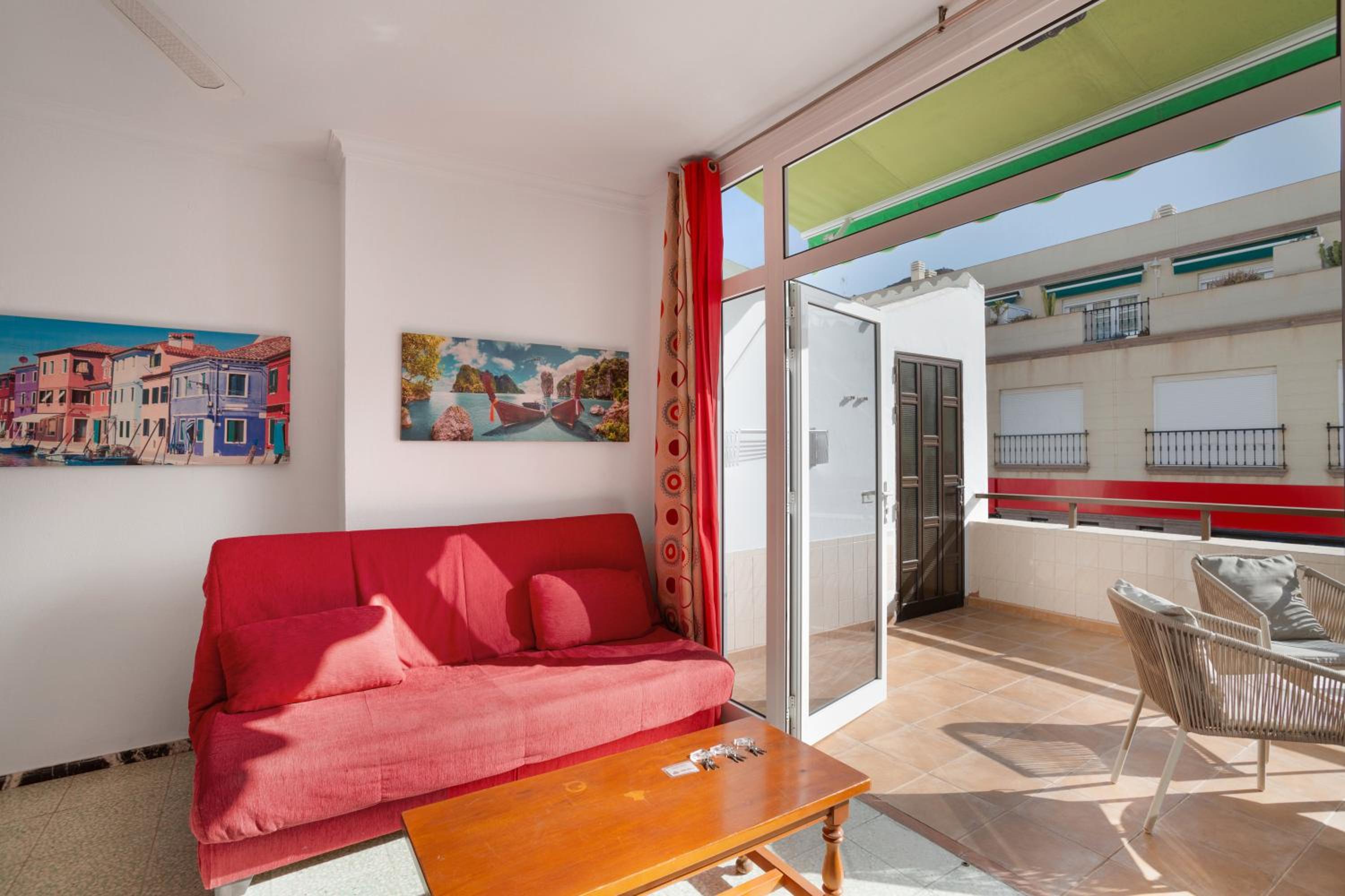 Apartamento de un dormitorio superior con balcón