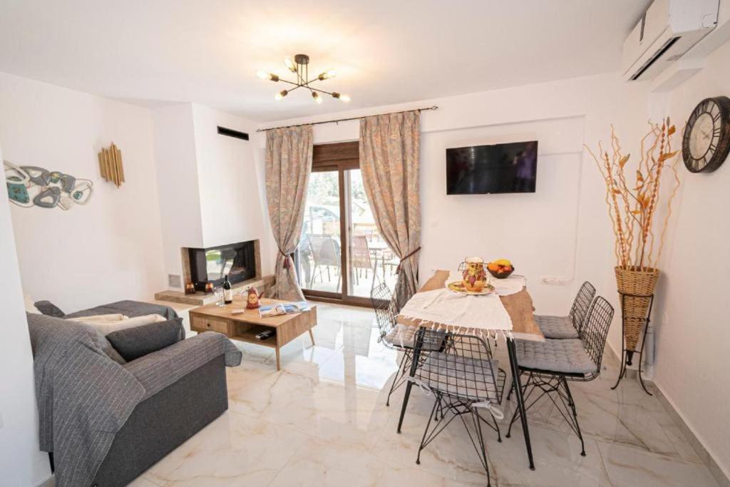 Villa photo 3