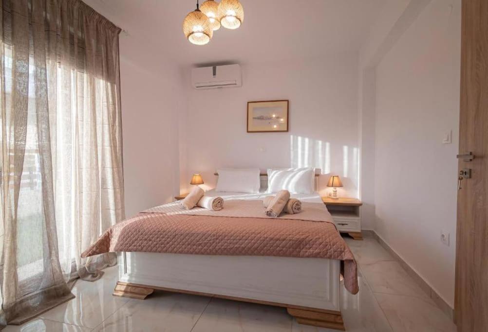 Villa photo 2