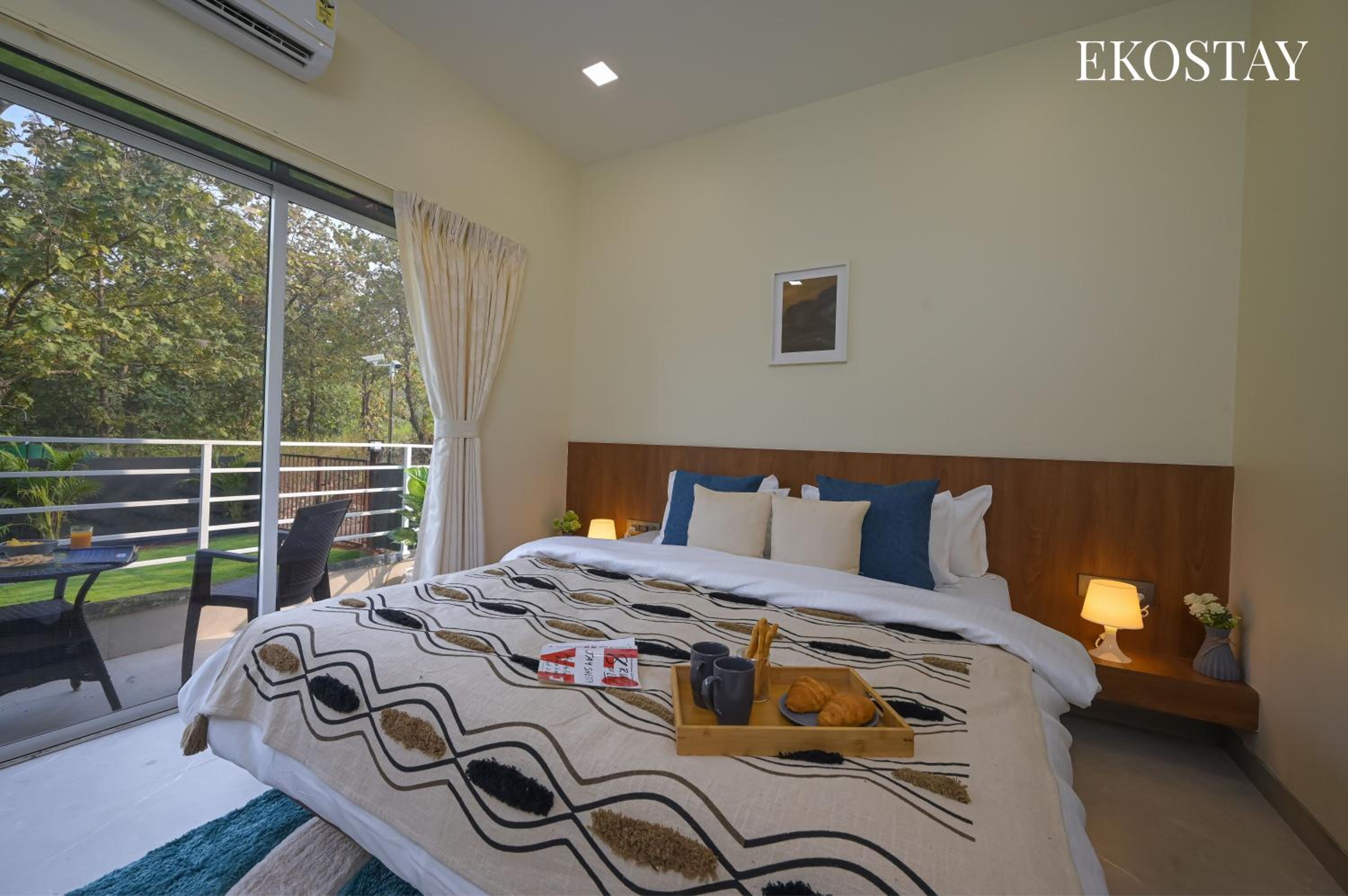 Villa photo 1