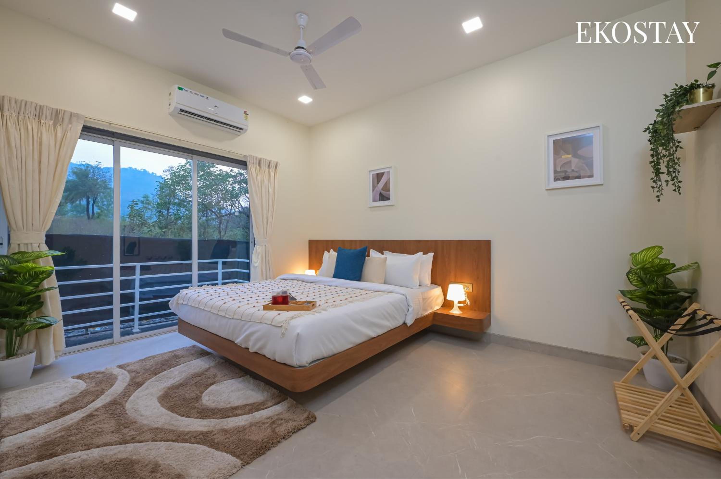 Villa photo 2