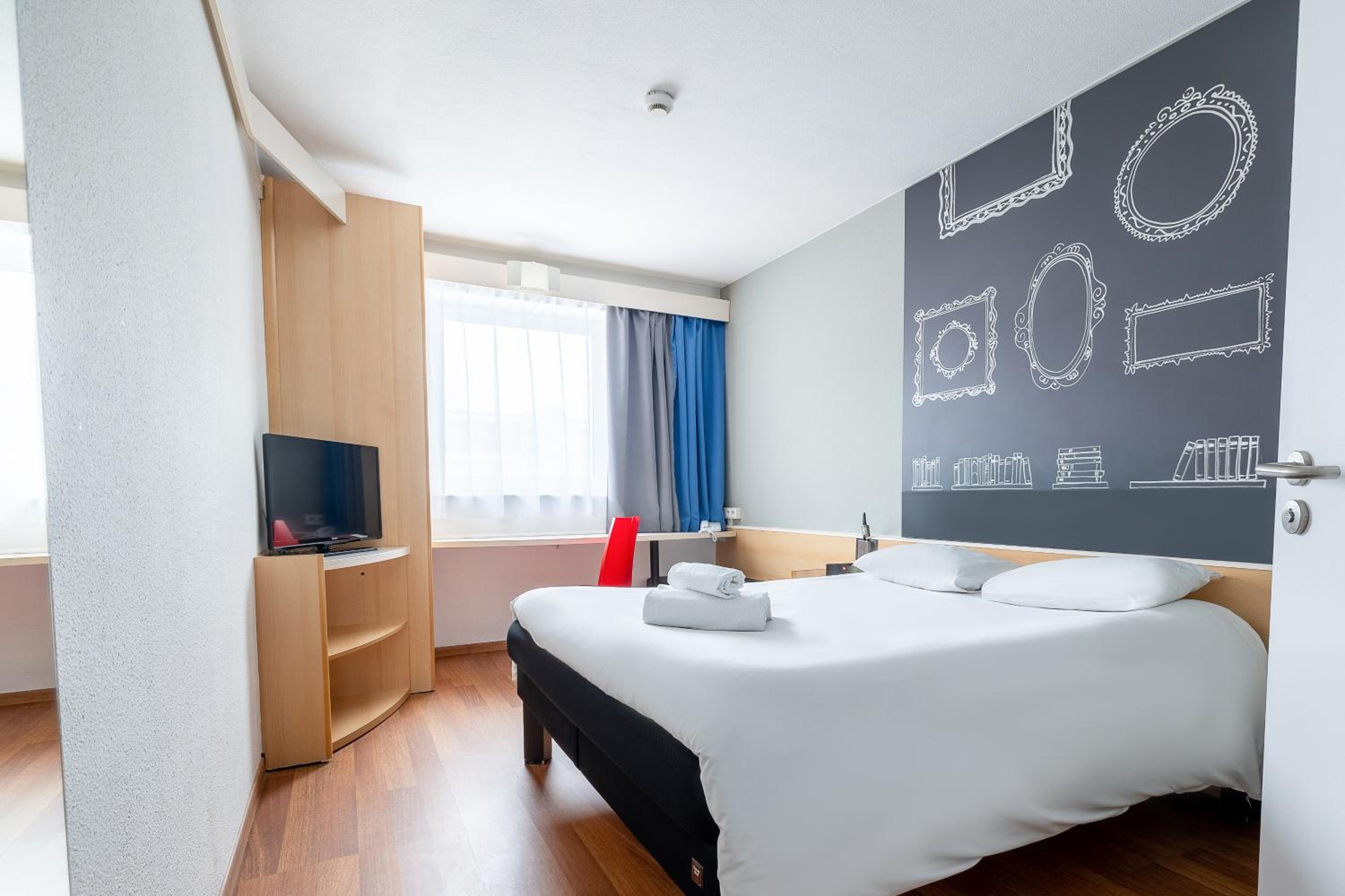 Standard Double Room - Photo 2