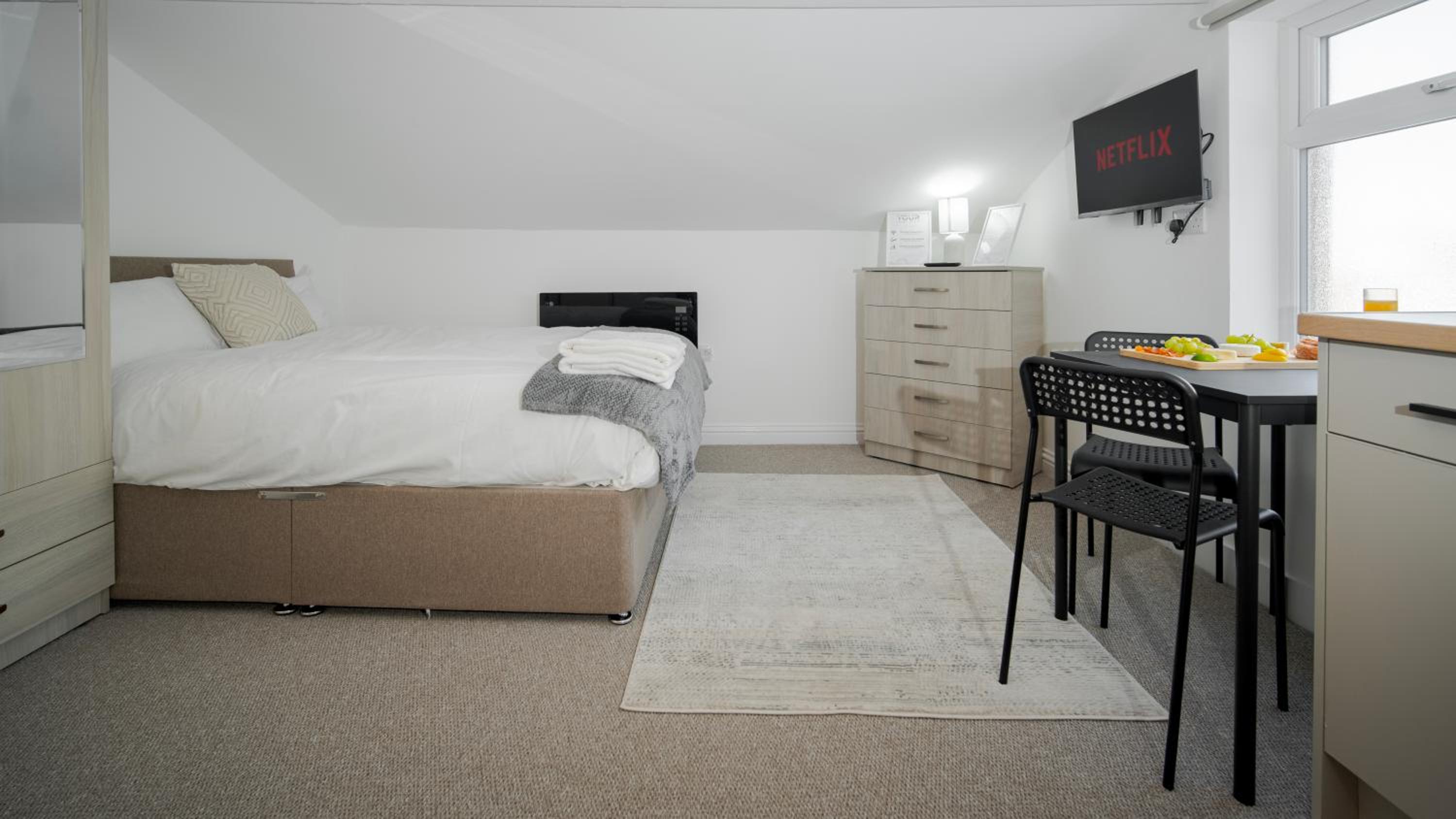 Studio Apartment photo 3