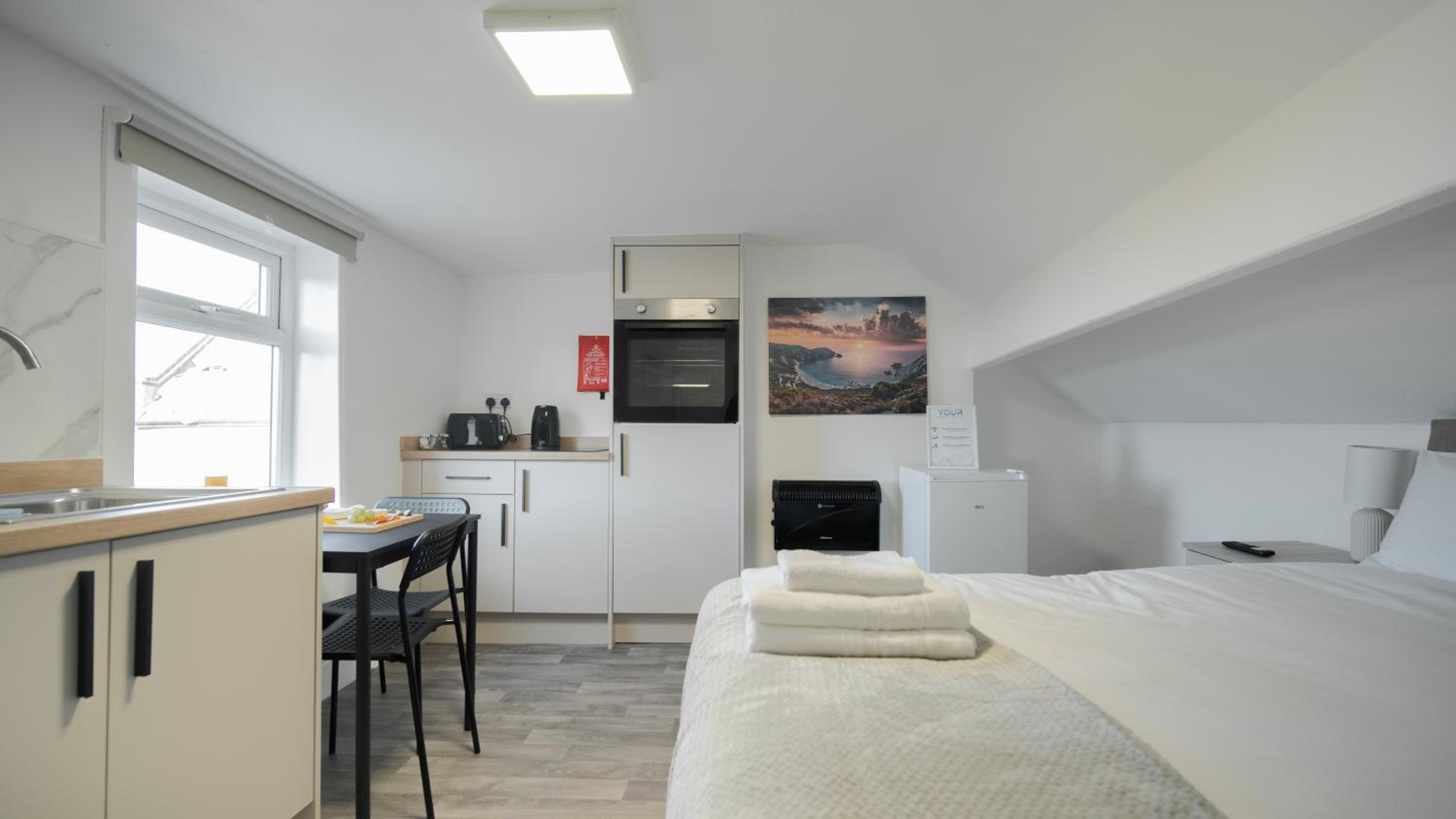 Studio Apartment photo 1