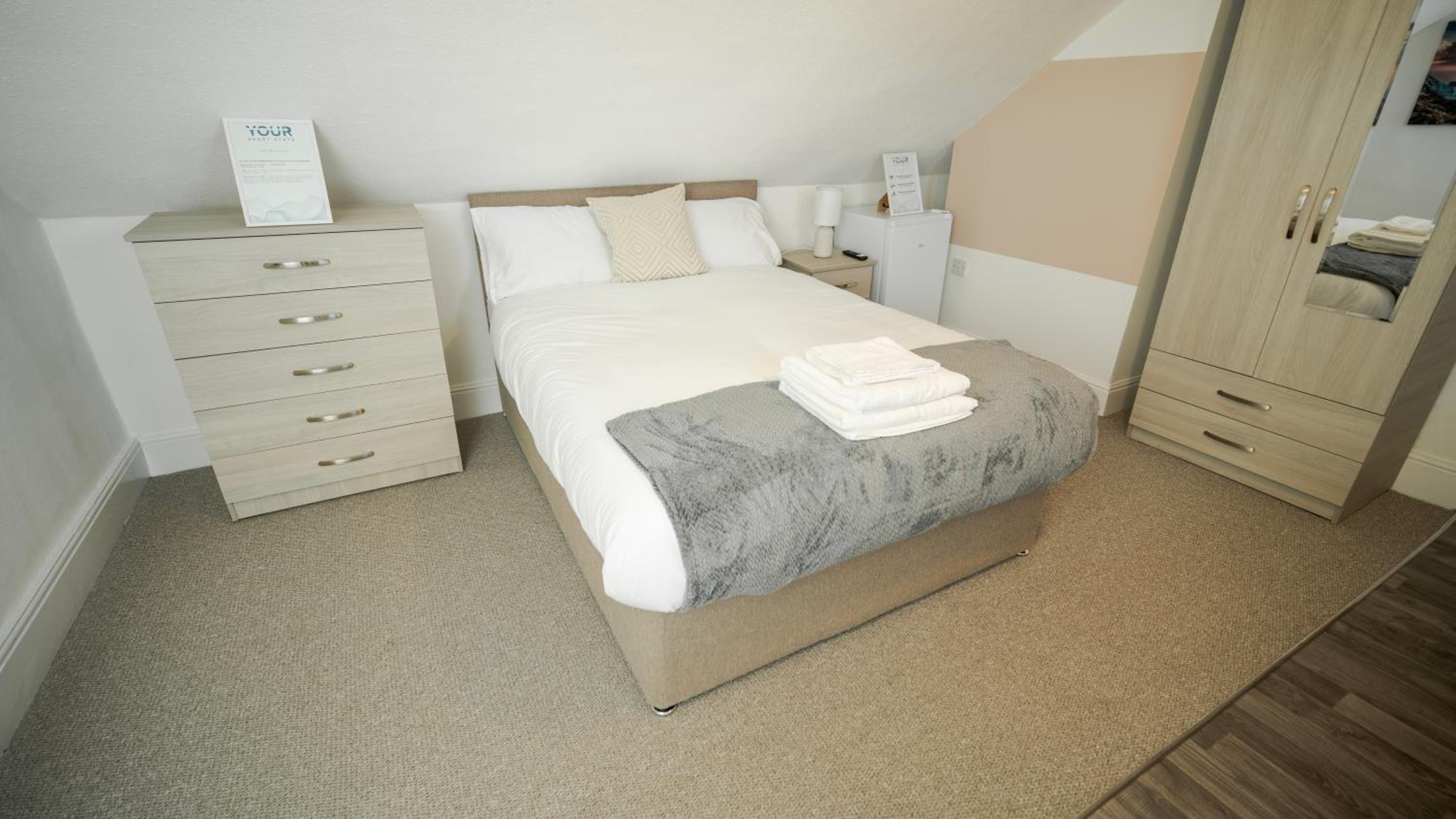 Studio Apartment photo 1