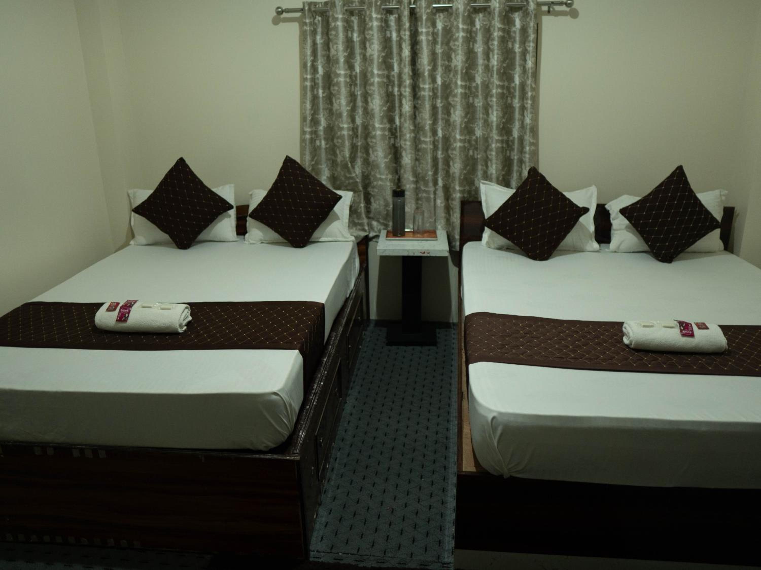 Deluxe Double or Twin Room photo 1
