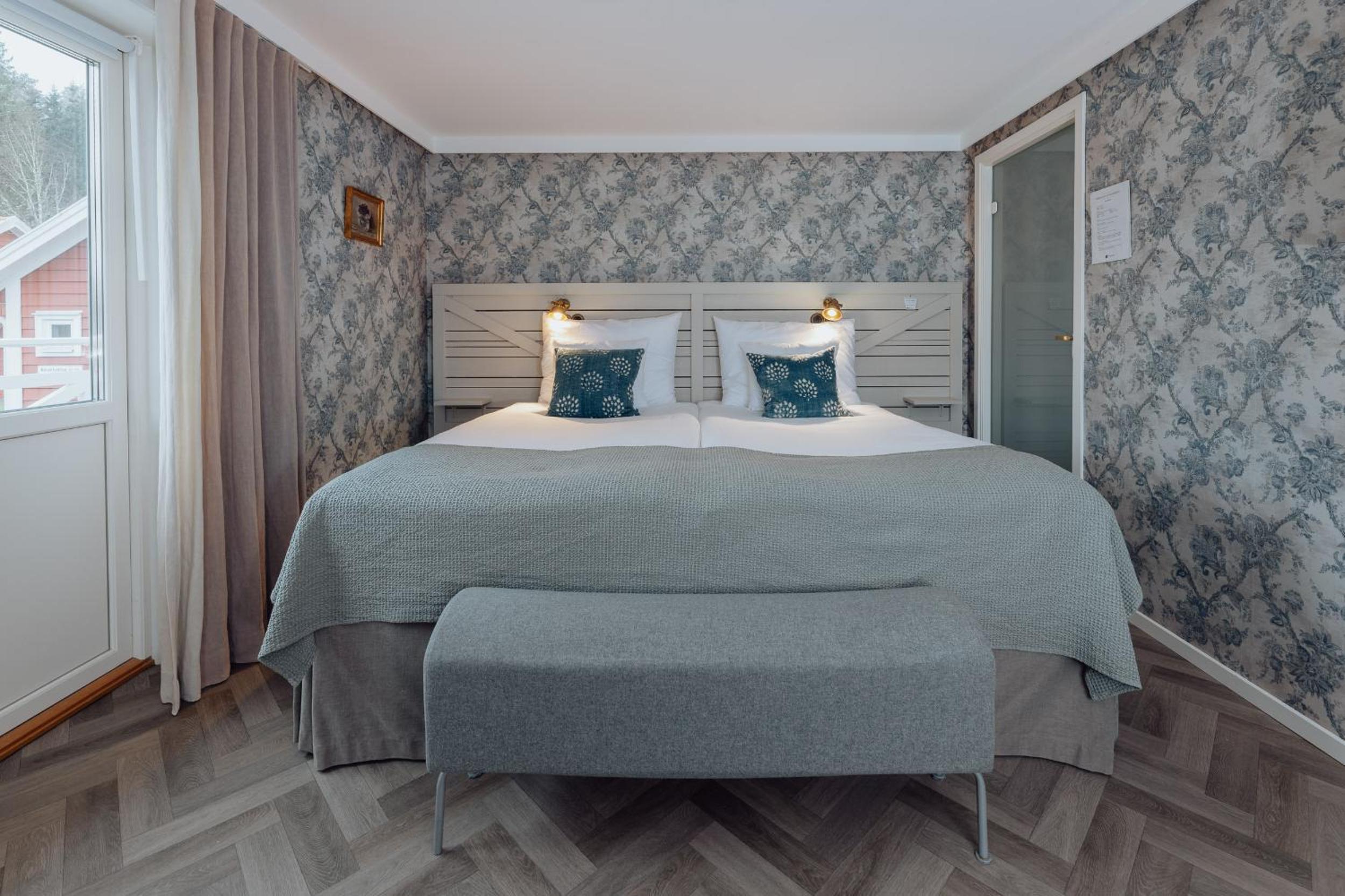 Junior Suite with Balcony
