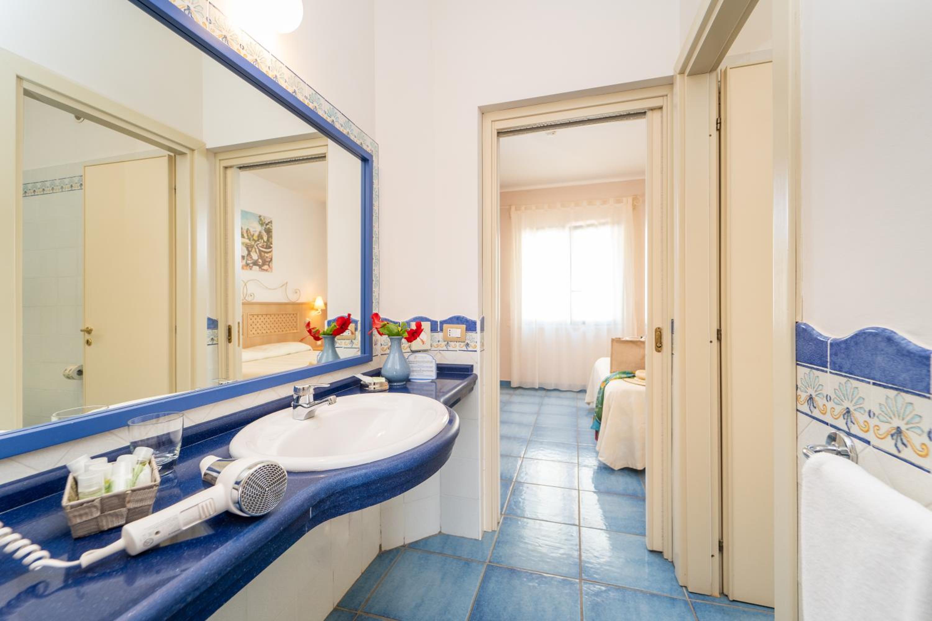  Suite with Sea View - Photo 7