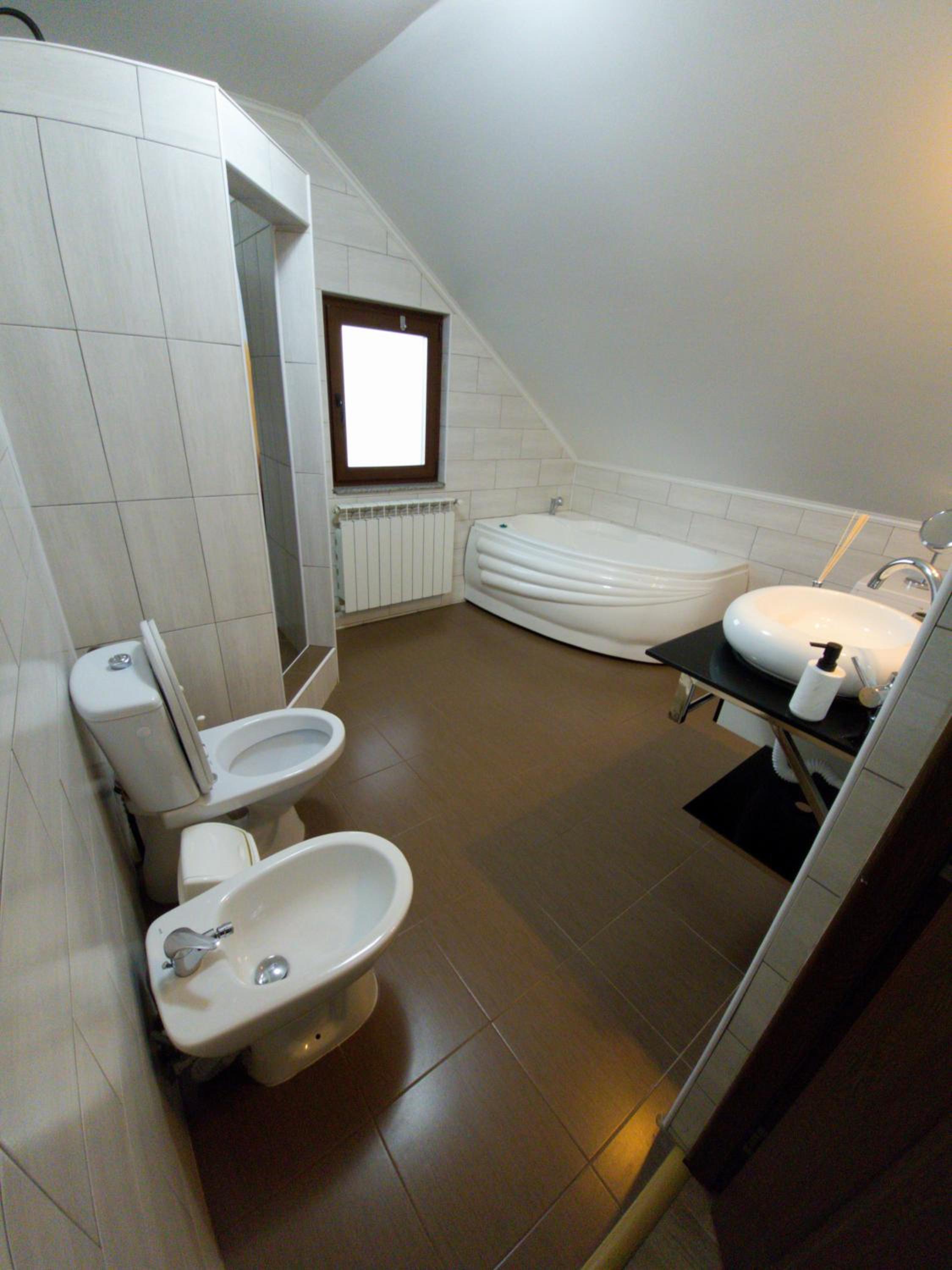 Three-Bedroom Villa photo 3
