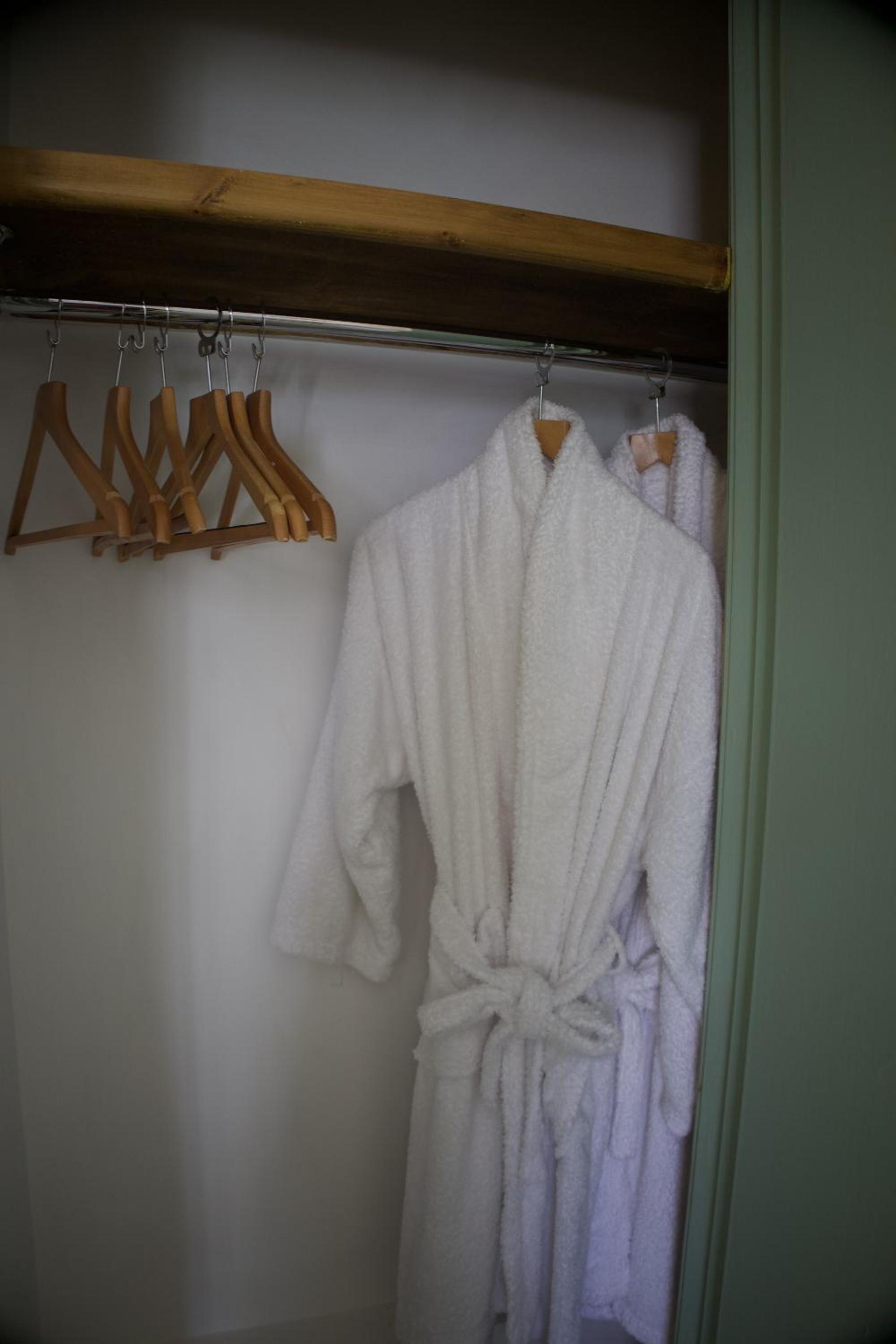 Twin Room with Shower - Photo 57