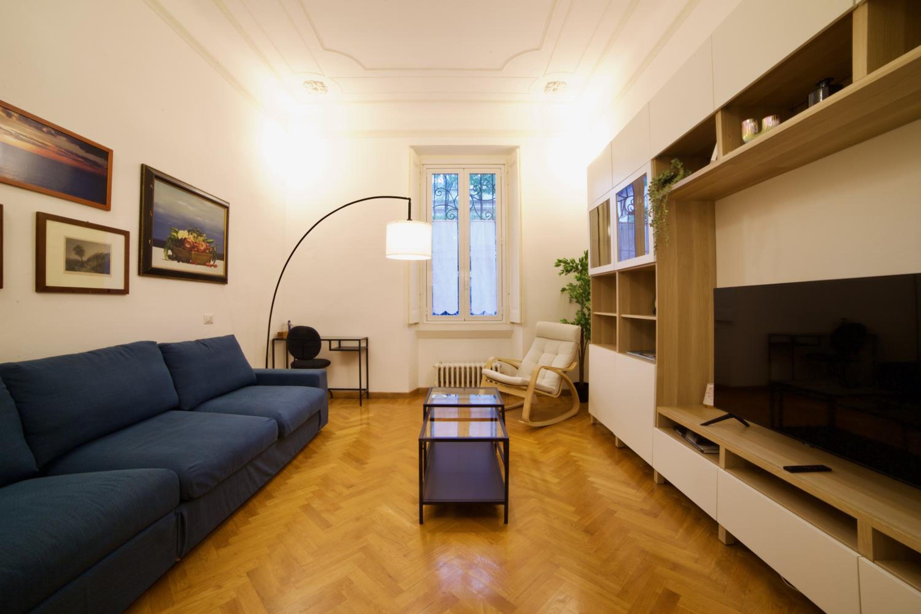One-Bedroom Apartment