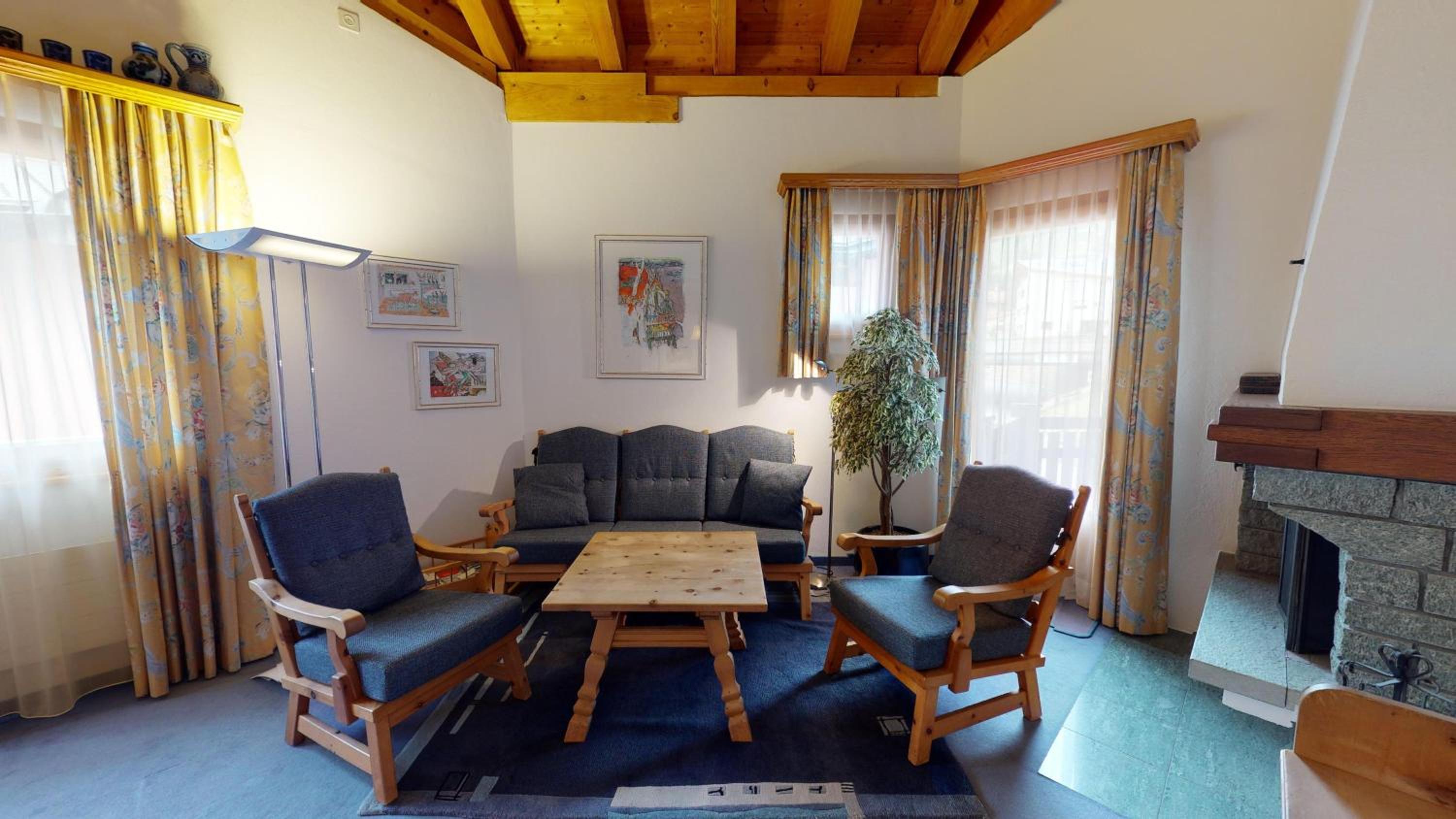 Apartment With Mountain View photo 1