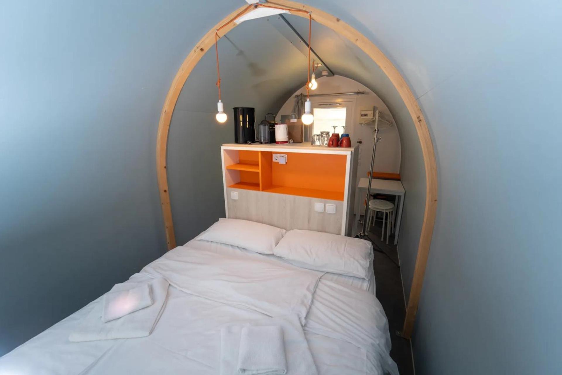  Tent with Shared Bathroom (2 People)