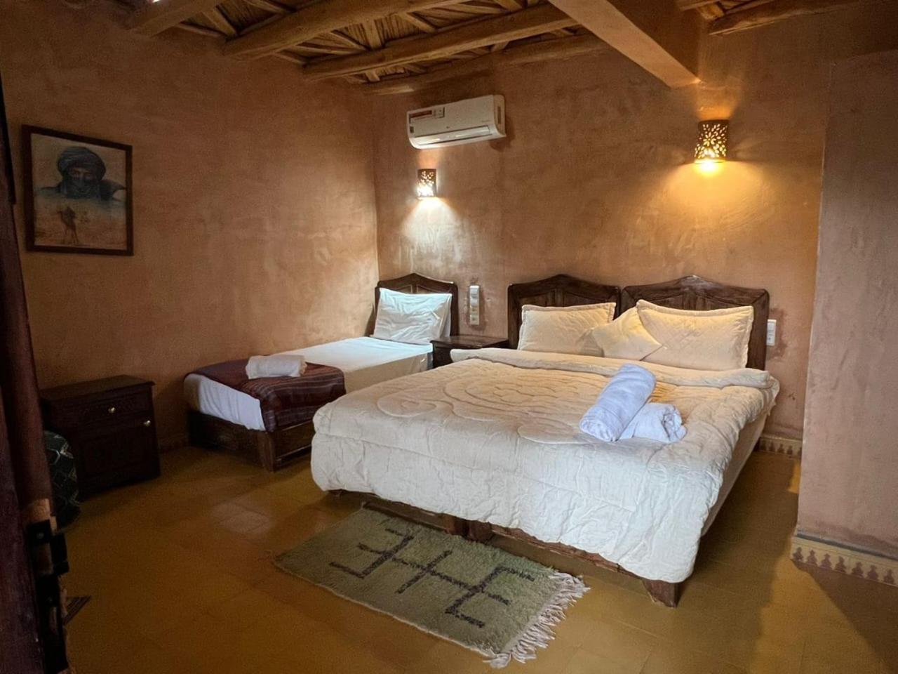 Double Room with Extra Bed photo 2