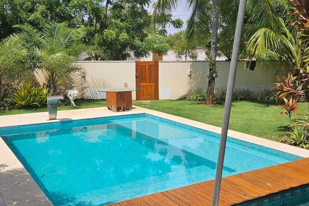 Six-Bedroom House photo 3