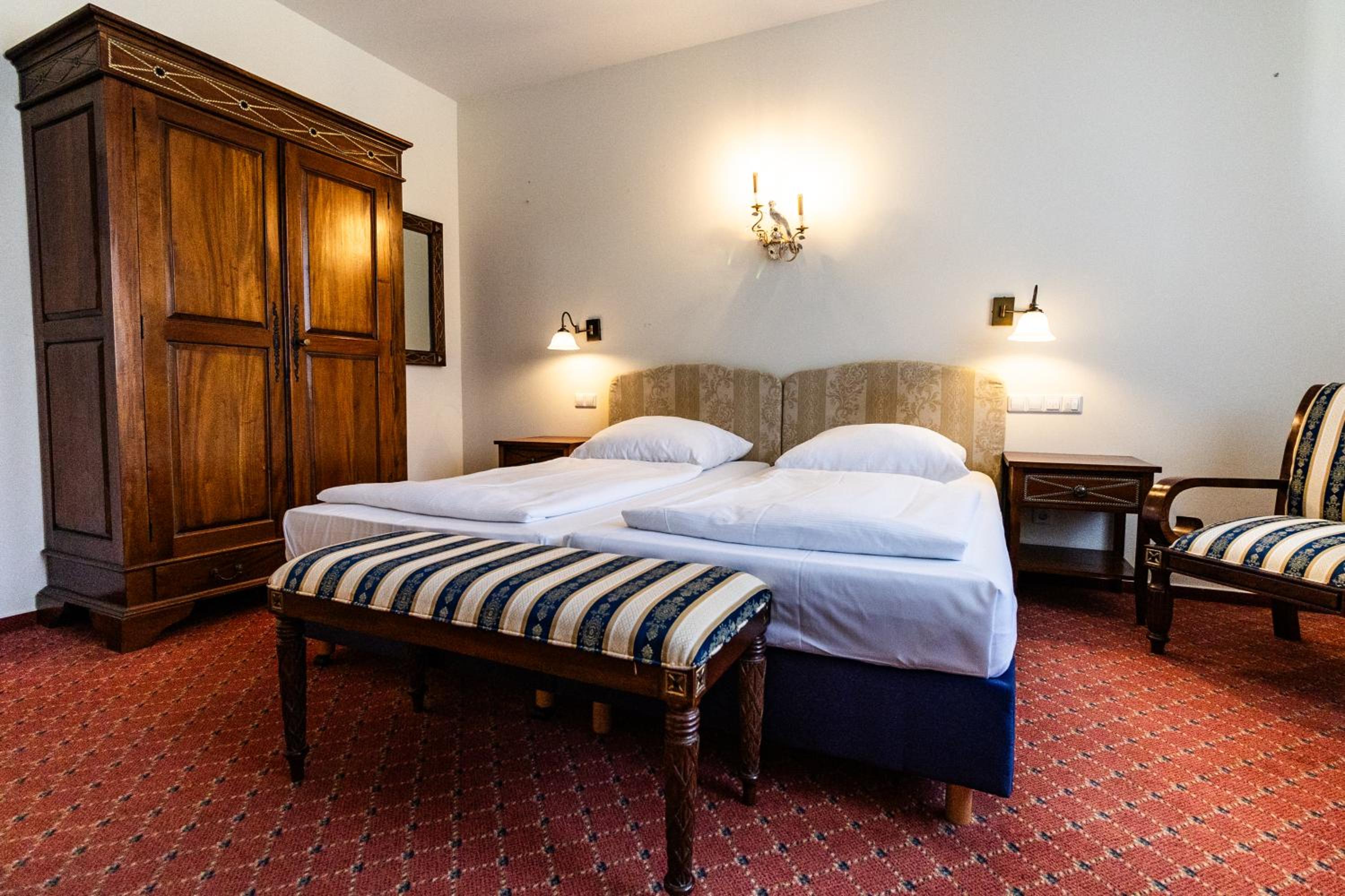 Double Room with Private Bathroom