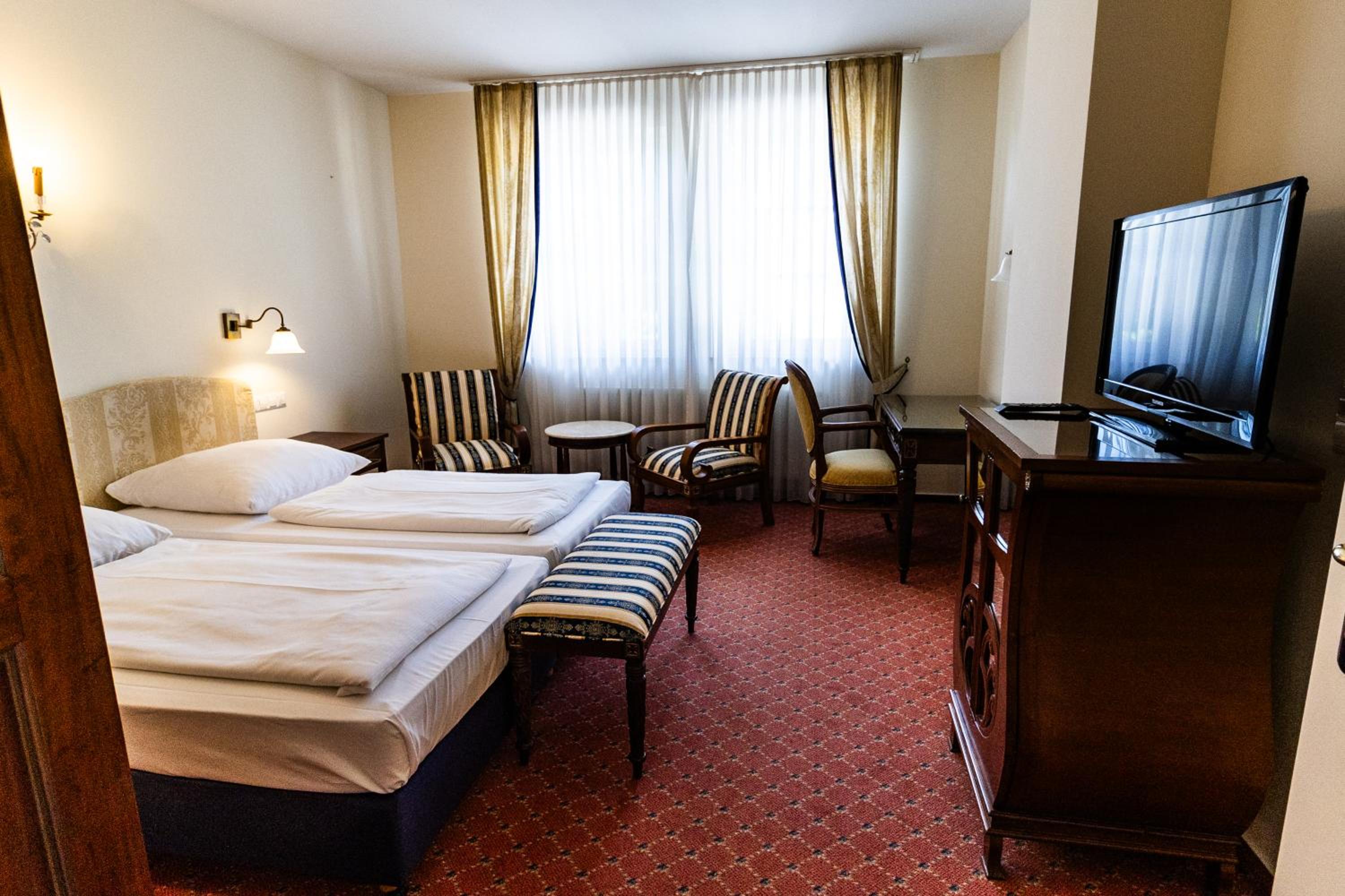 Double Room with Private Bathroom photo 3