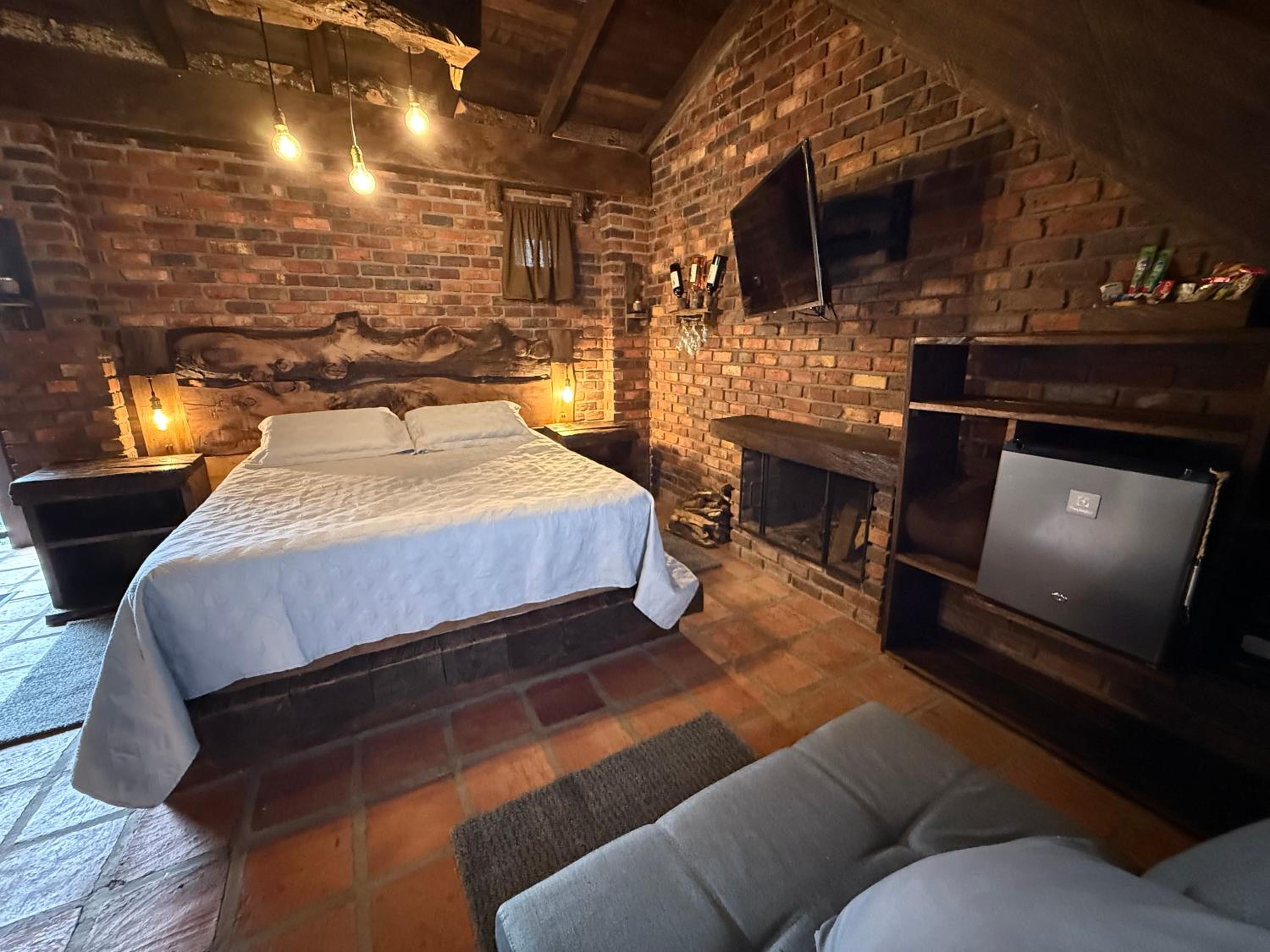 King Suite with Balcony photo 2