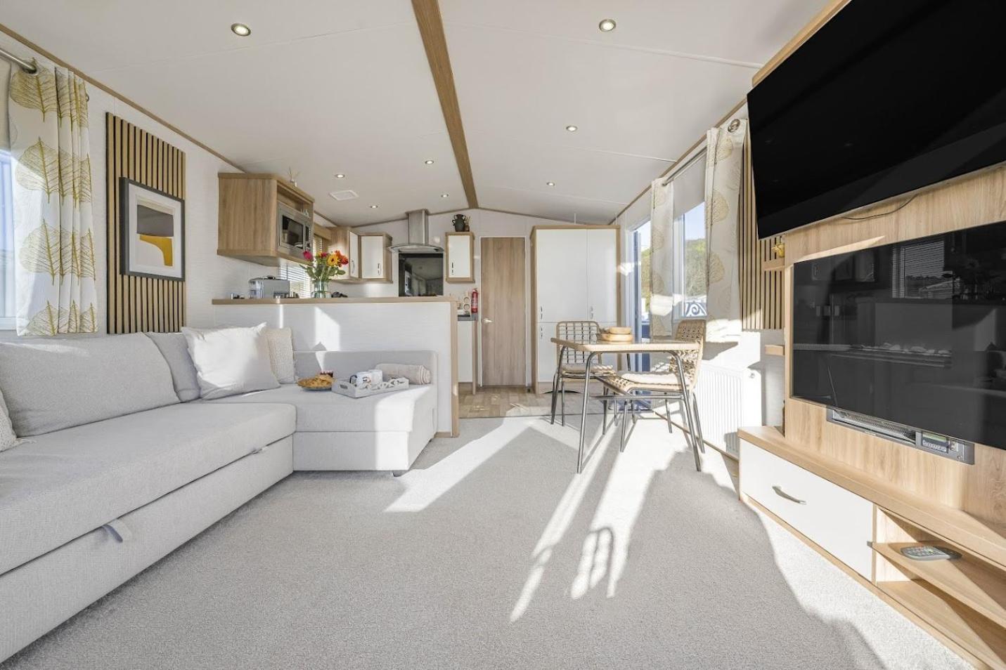 Caravan photo 2
