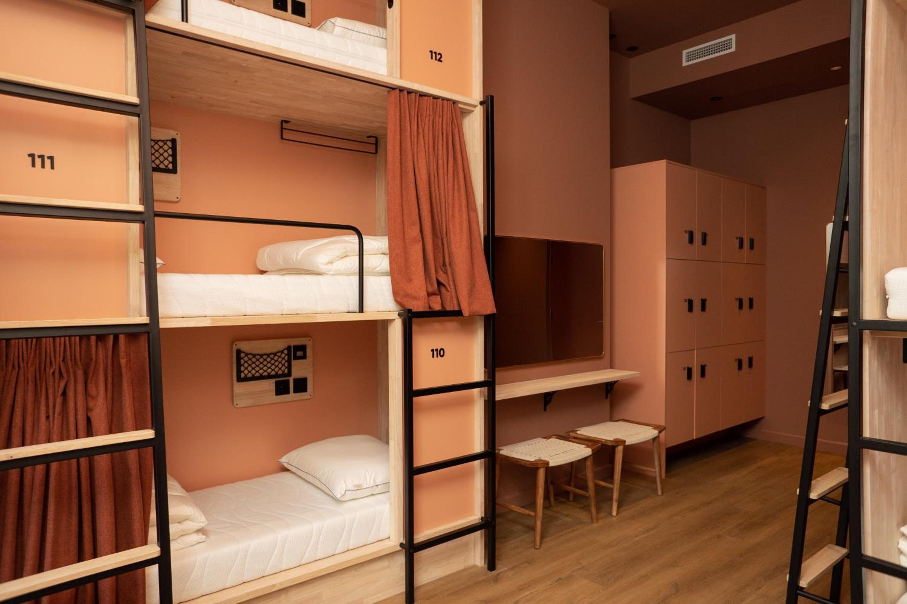 Bunk Bed in Female Dormitory Room 12 Beds