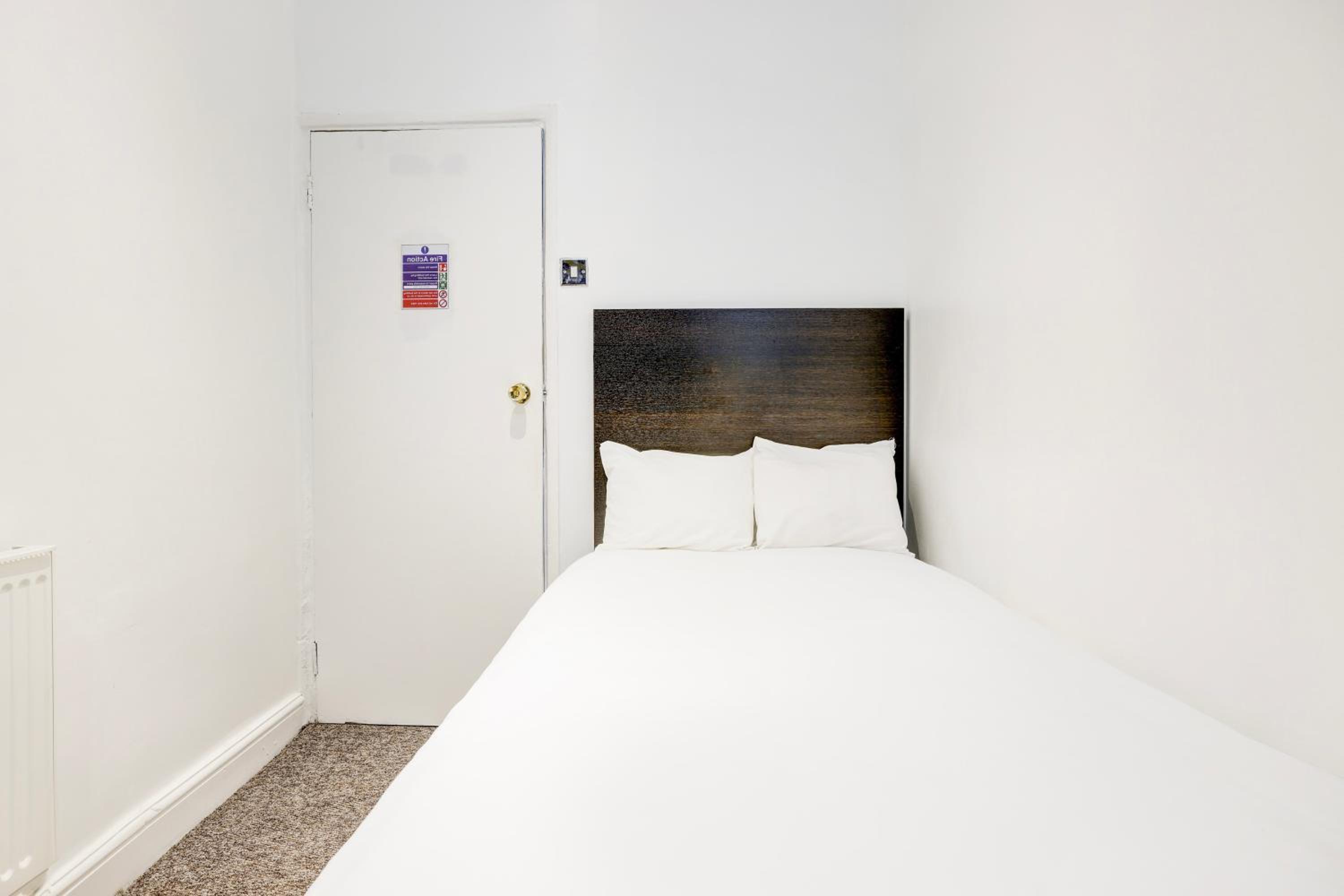 Superior Twin Room photo 1