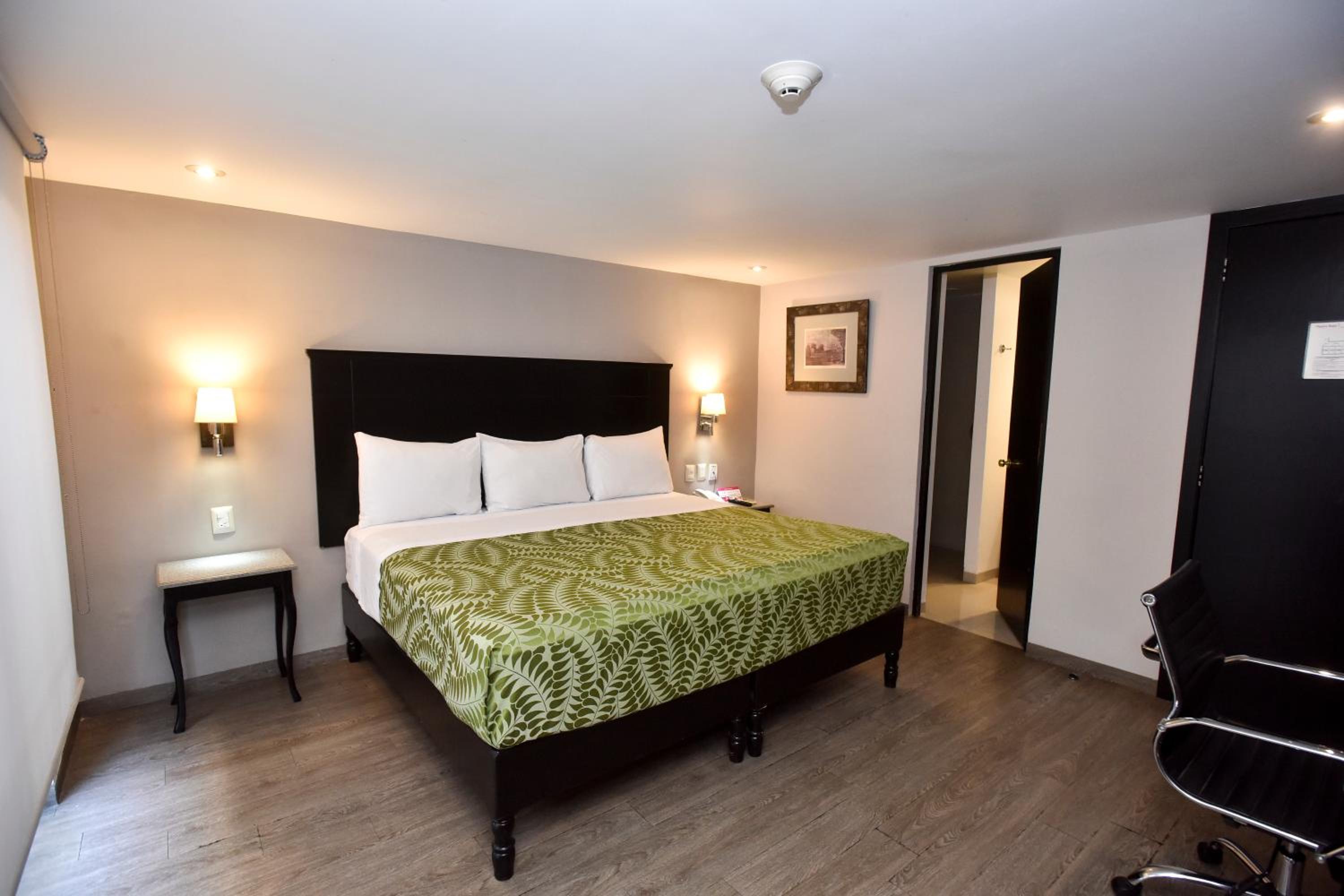 King Room - Photo 1