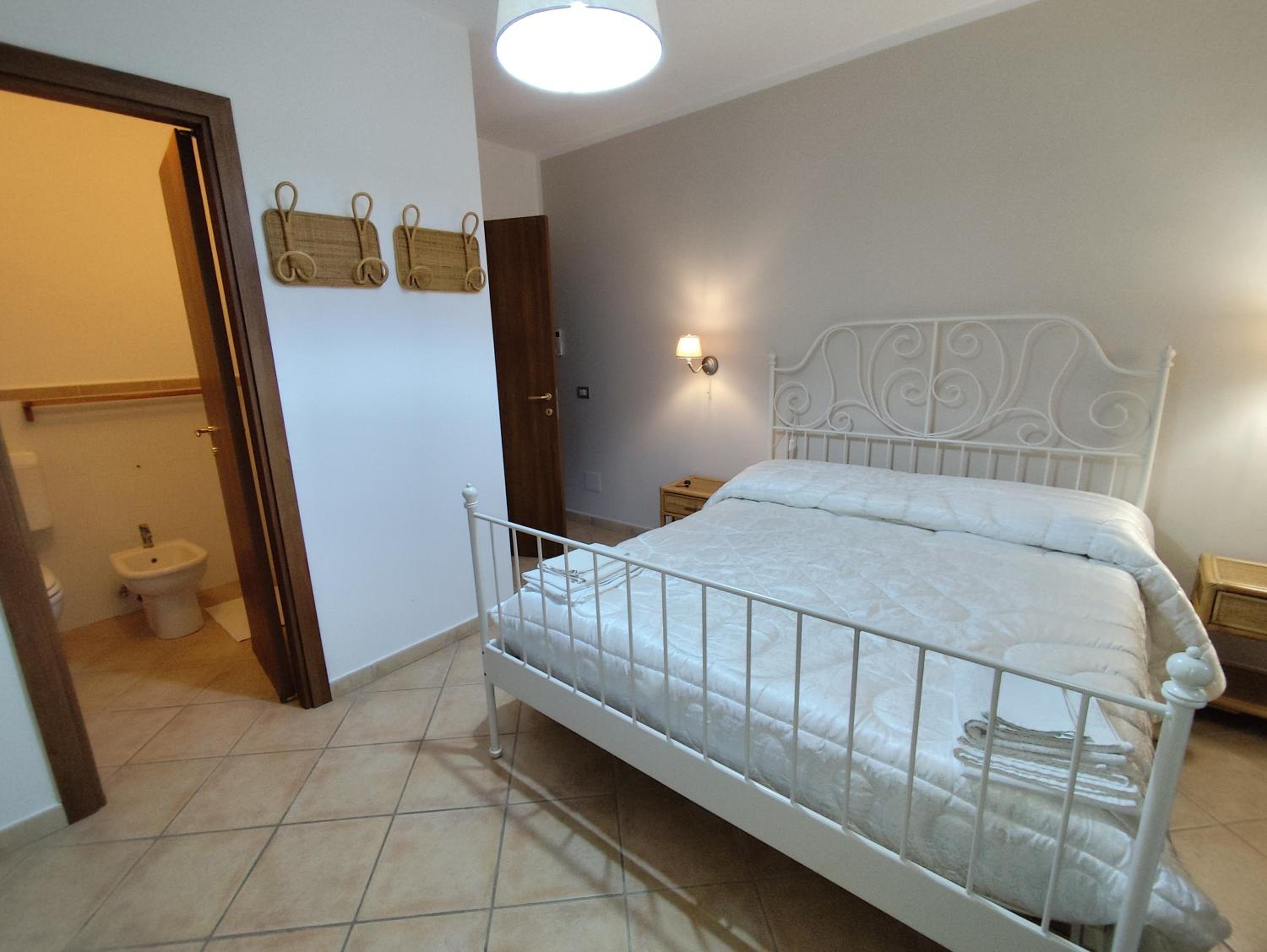 Small Double Room photo 2