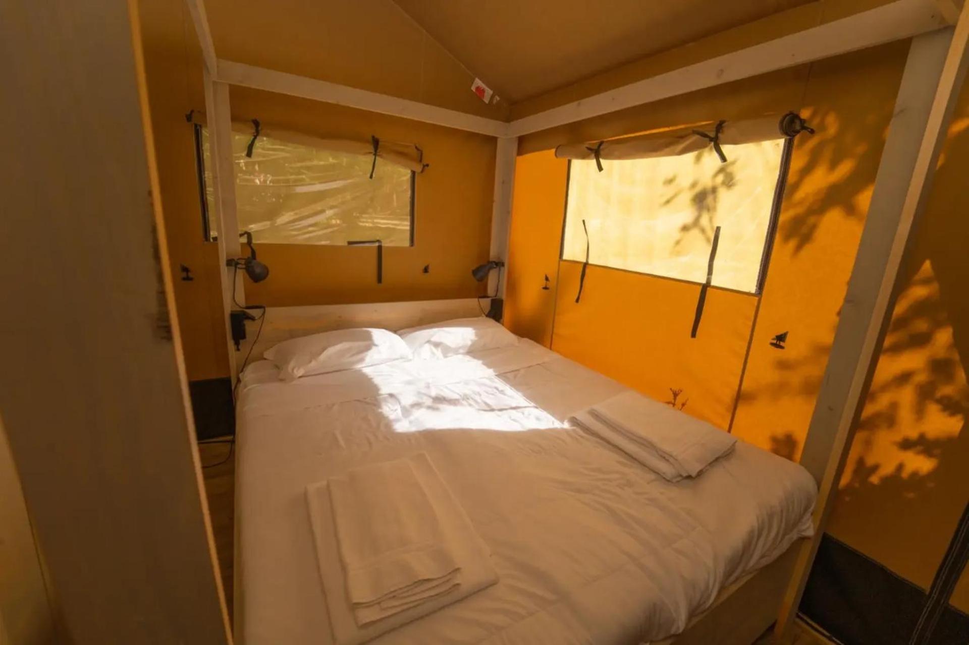Safari Tent (4 People)