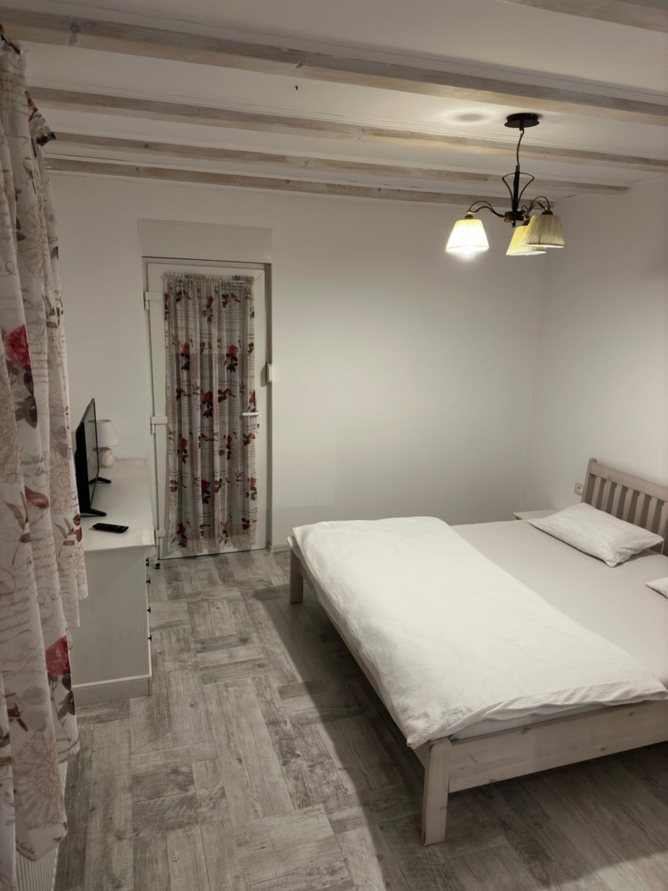 Double Room with Private Bathroom photo 3