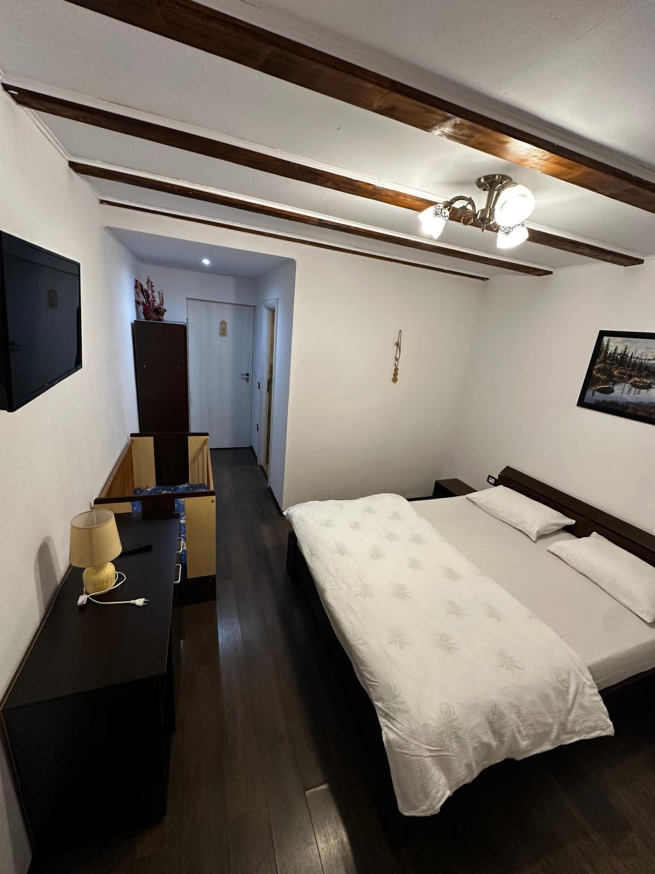 Double Room with Private Bathroom photo 1