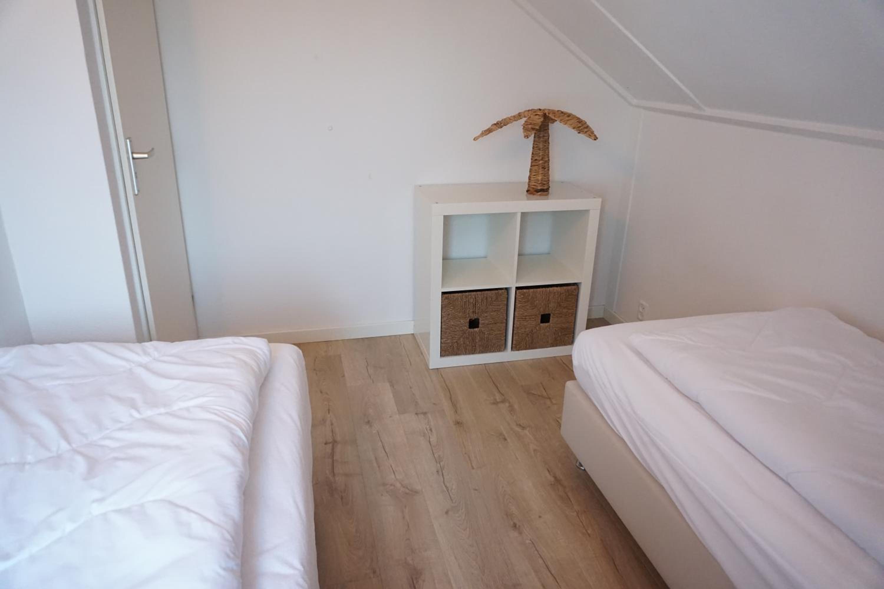 Three-Bedroom House photo 3