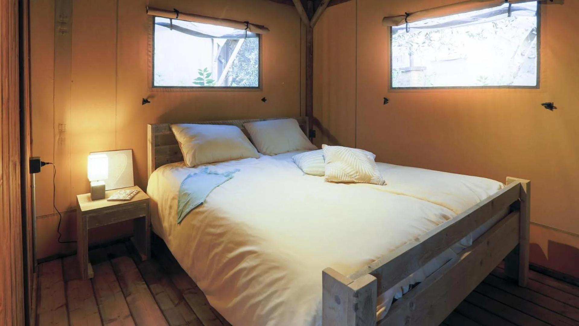 Deluxe Tent
