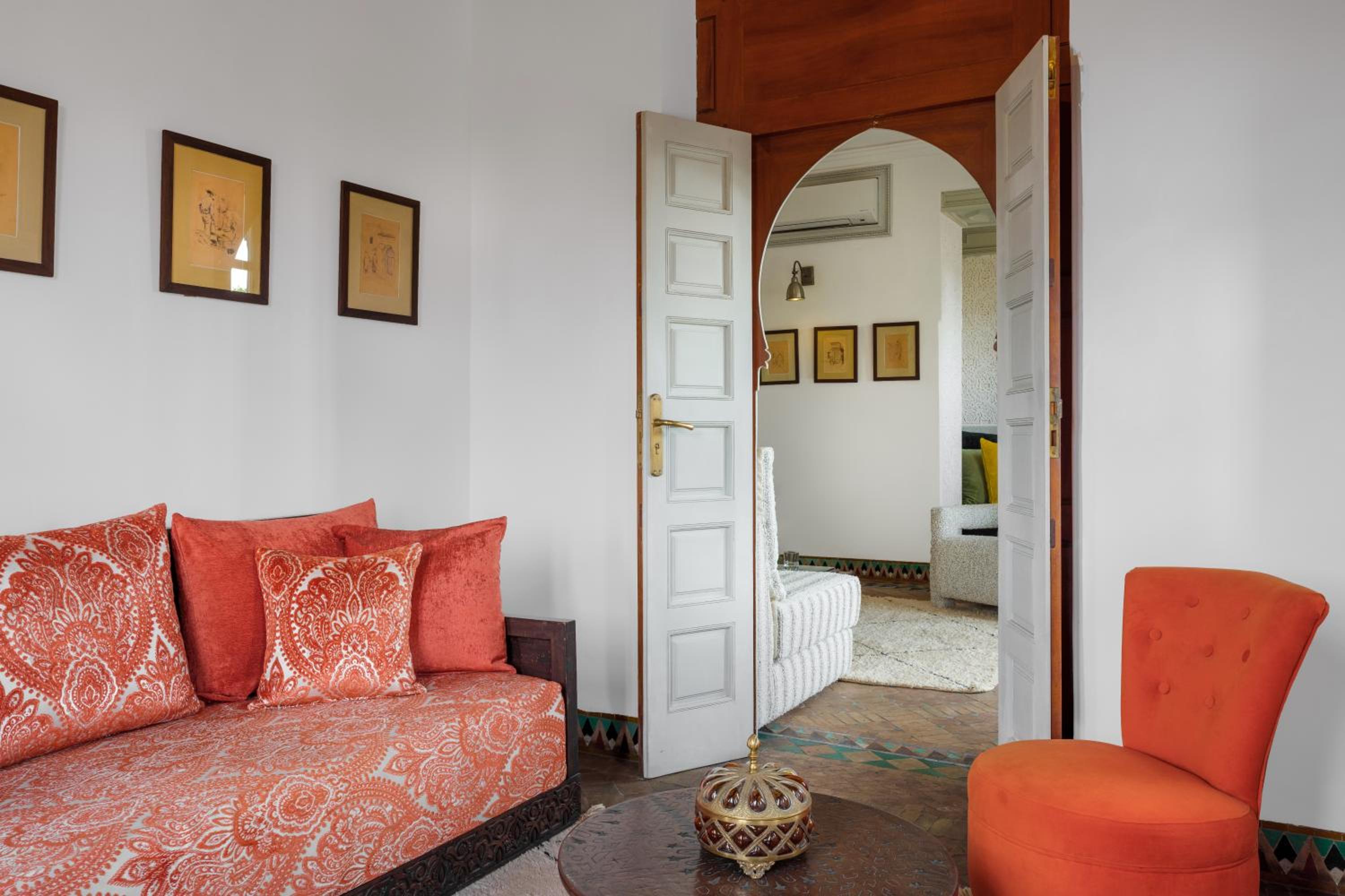 Orient  Suite thumbnail 5
