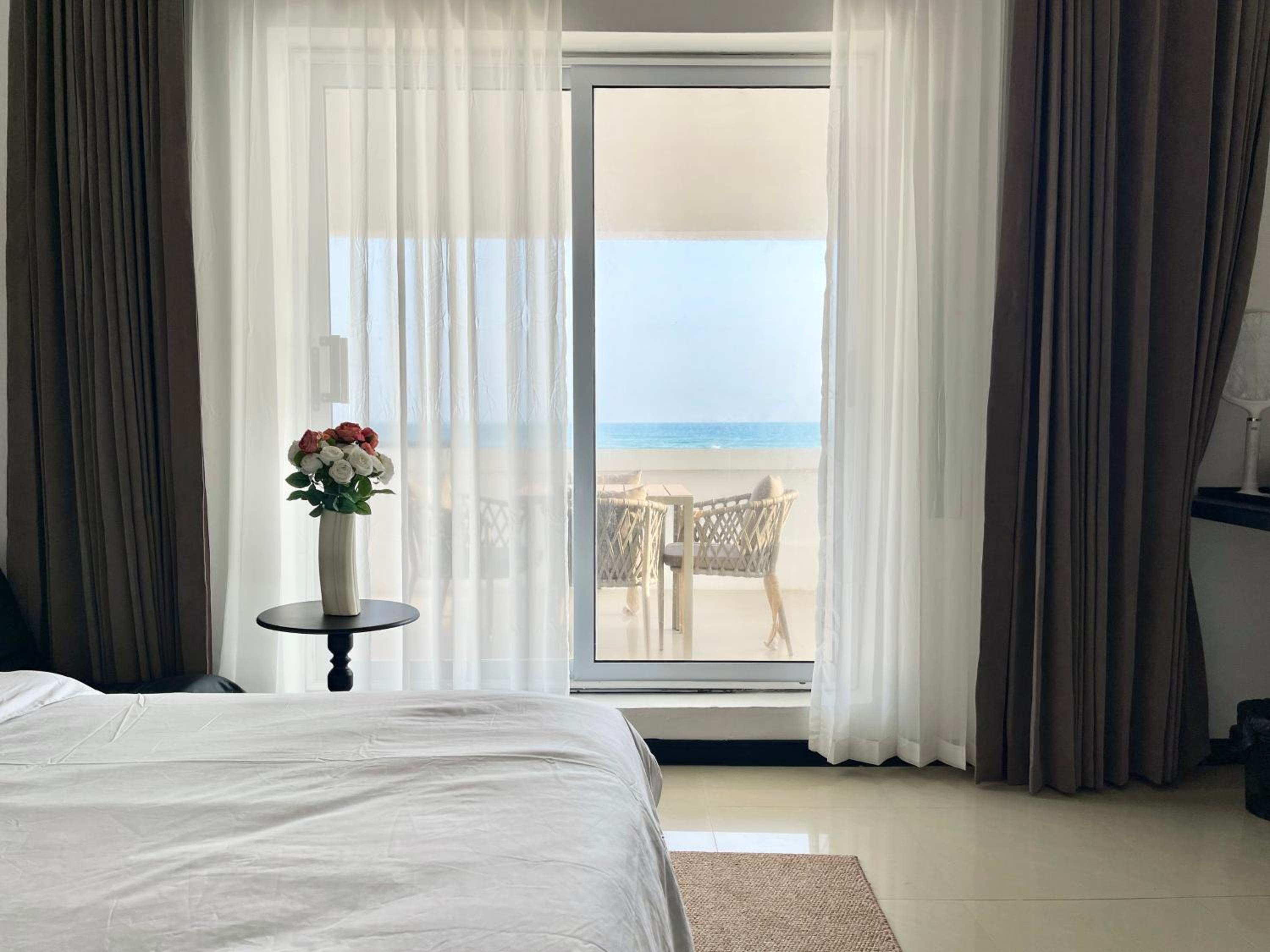 Deluxe Double Room with Balcony and Sea View photo 2