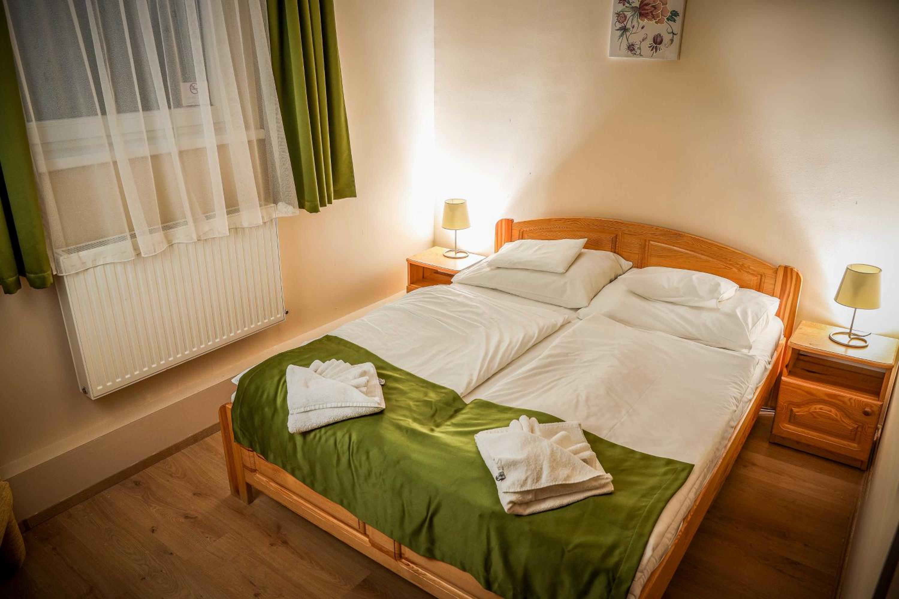 Budget Double Room photo 3