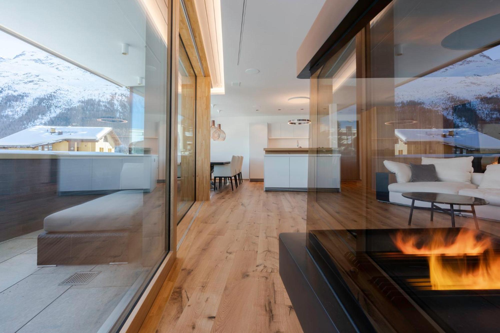 Apartment with Lake View photo 3