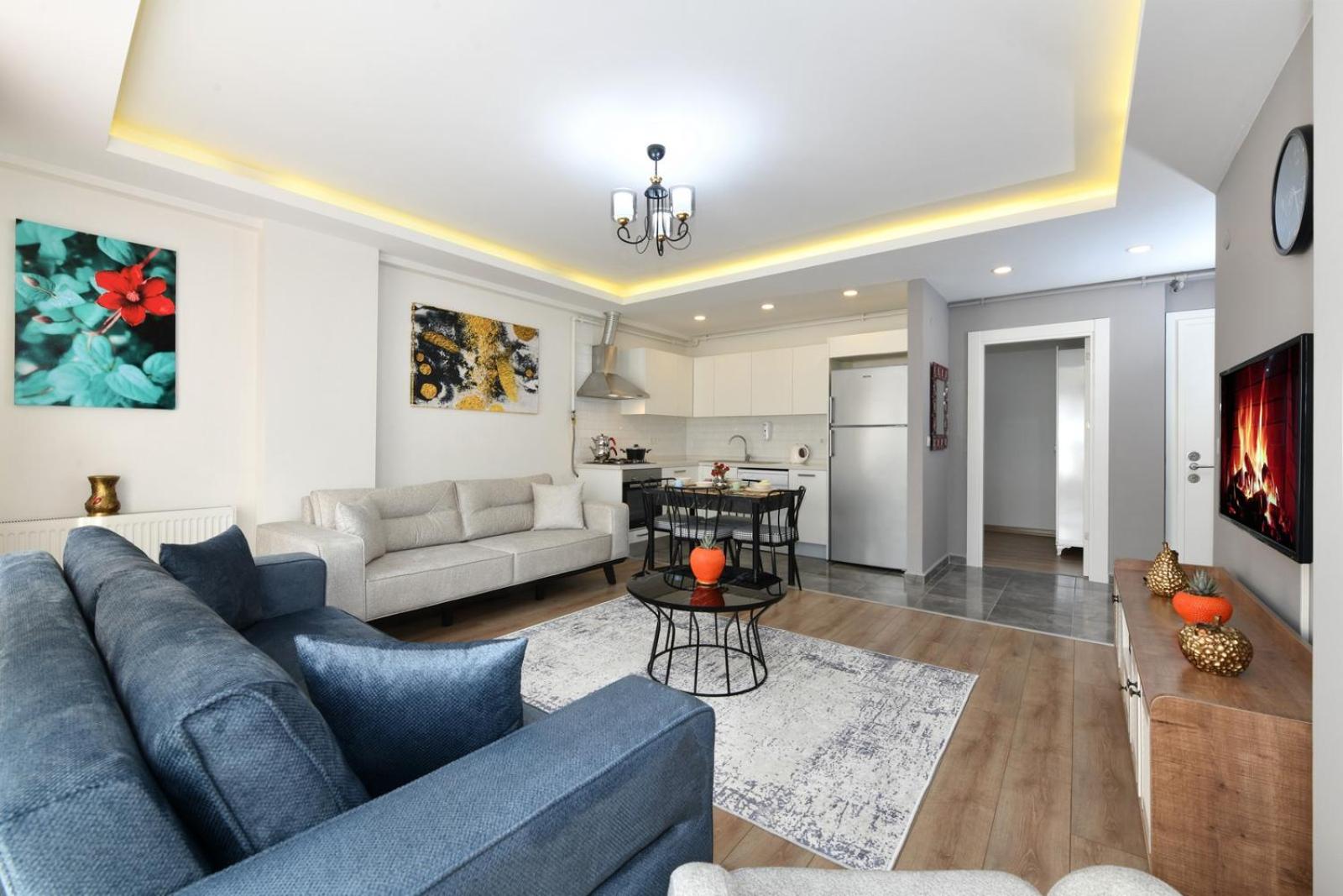Apartment with City View photo 2