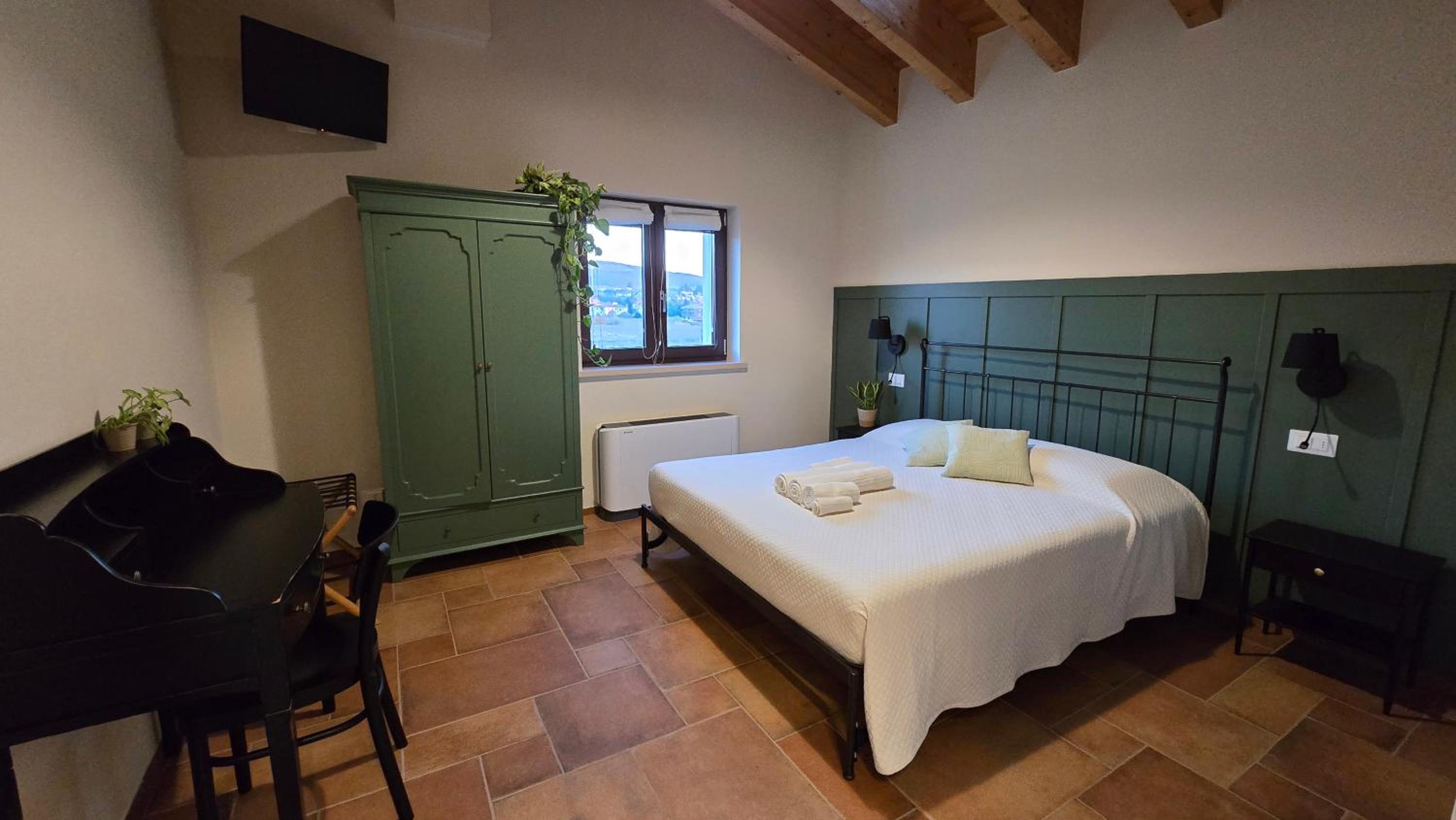 Double Room with Private Bathroom photo 1