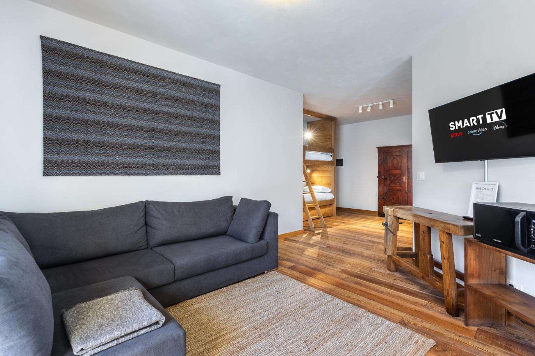 One-Bedroom Suite photo 1