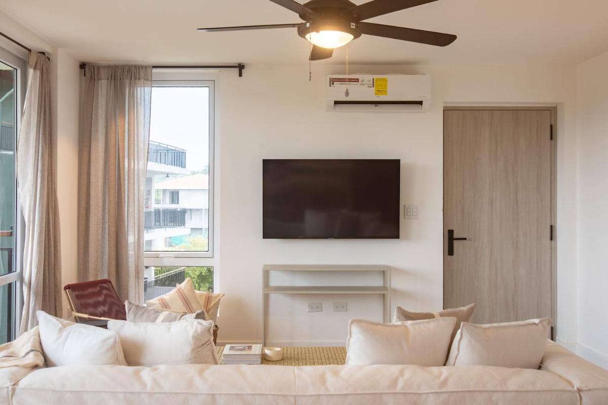 Apartment photo 2