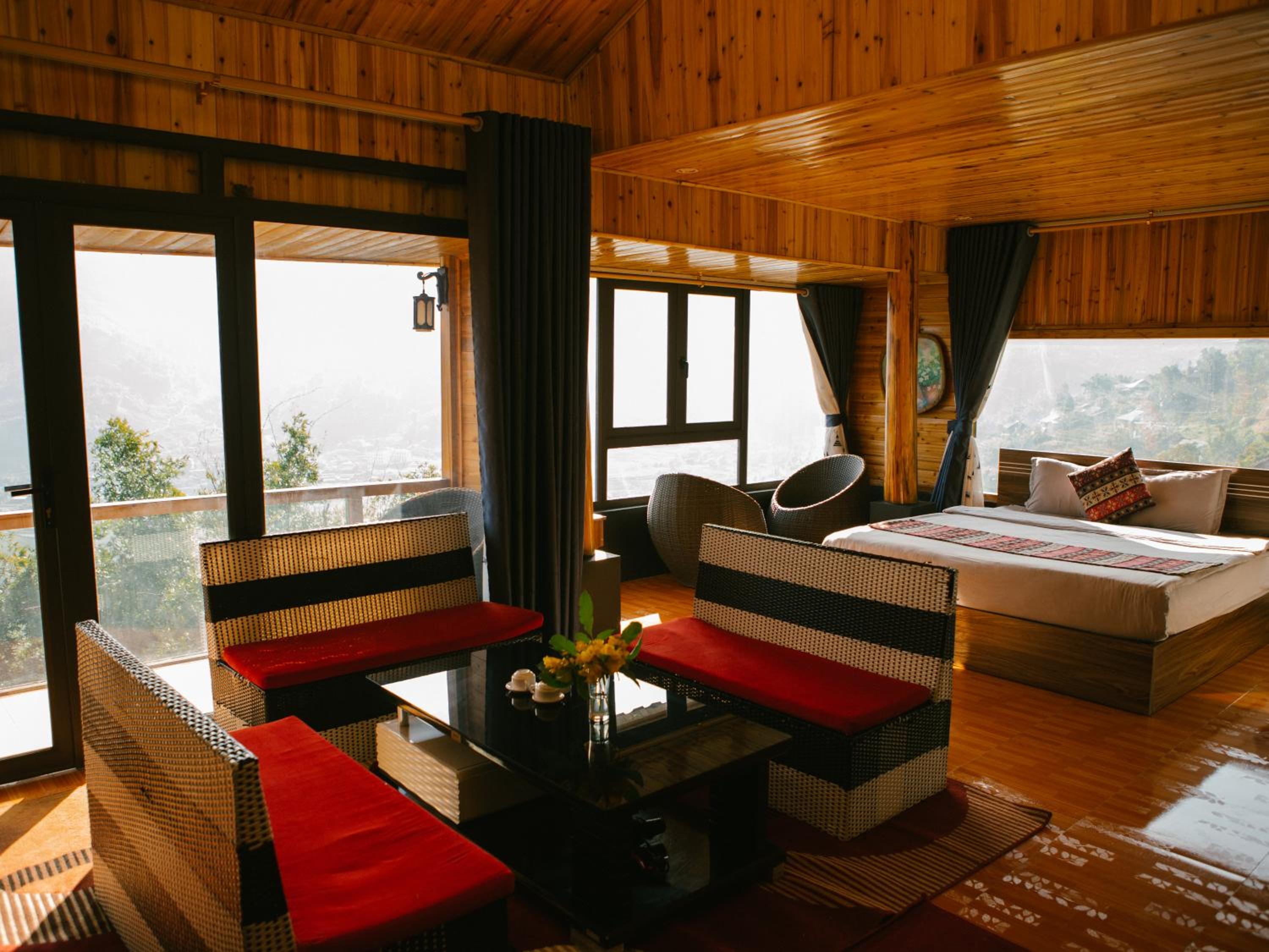 Junior Suite with Mountain View