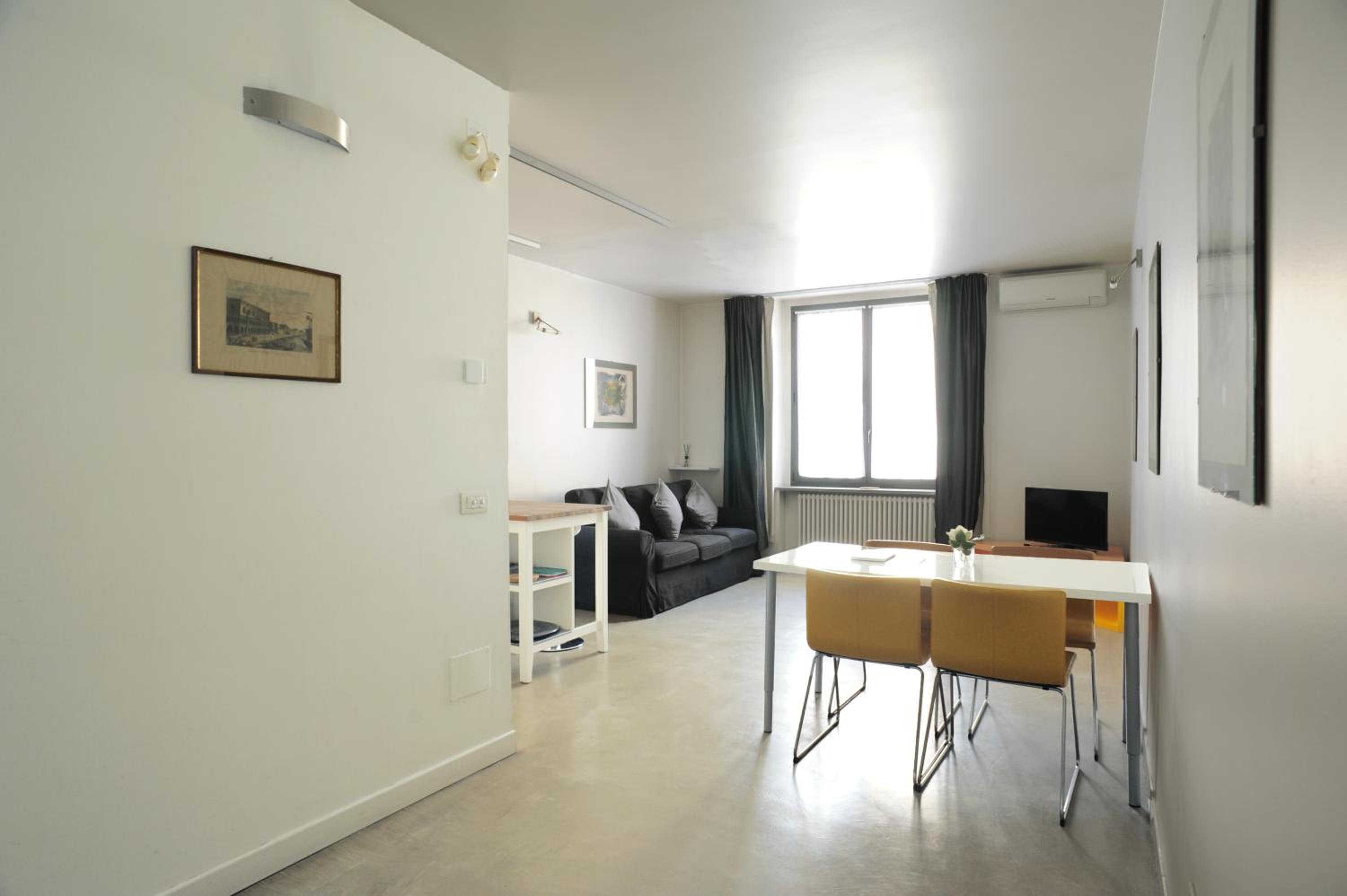 Twin Room with Balcony