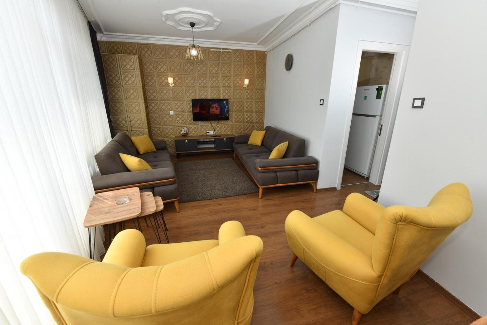 Apartment with City View photo 2