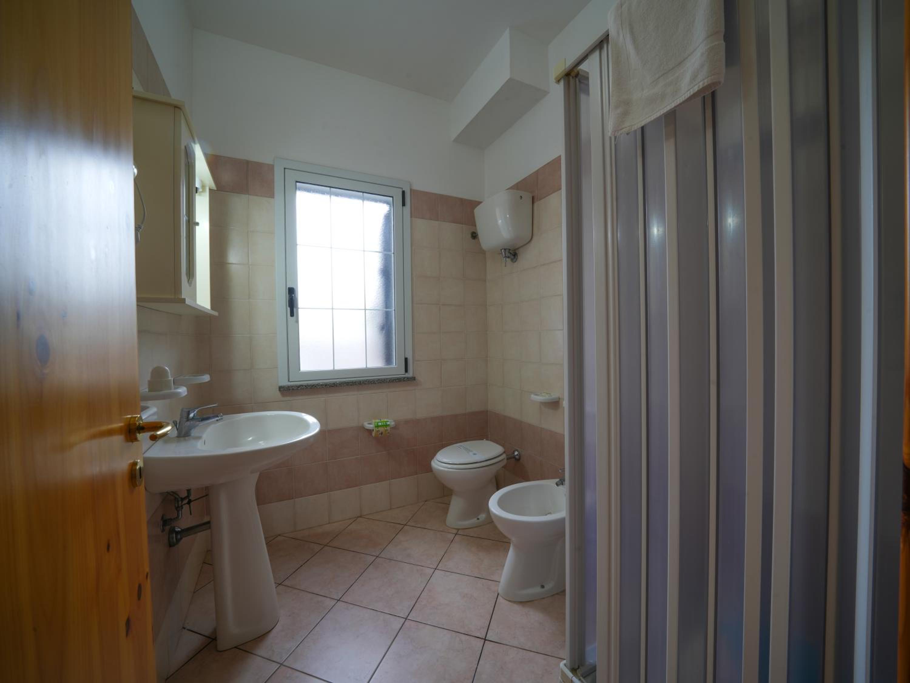Studio Apartment photo 2