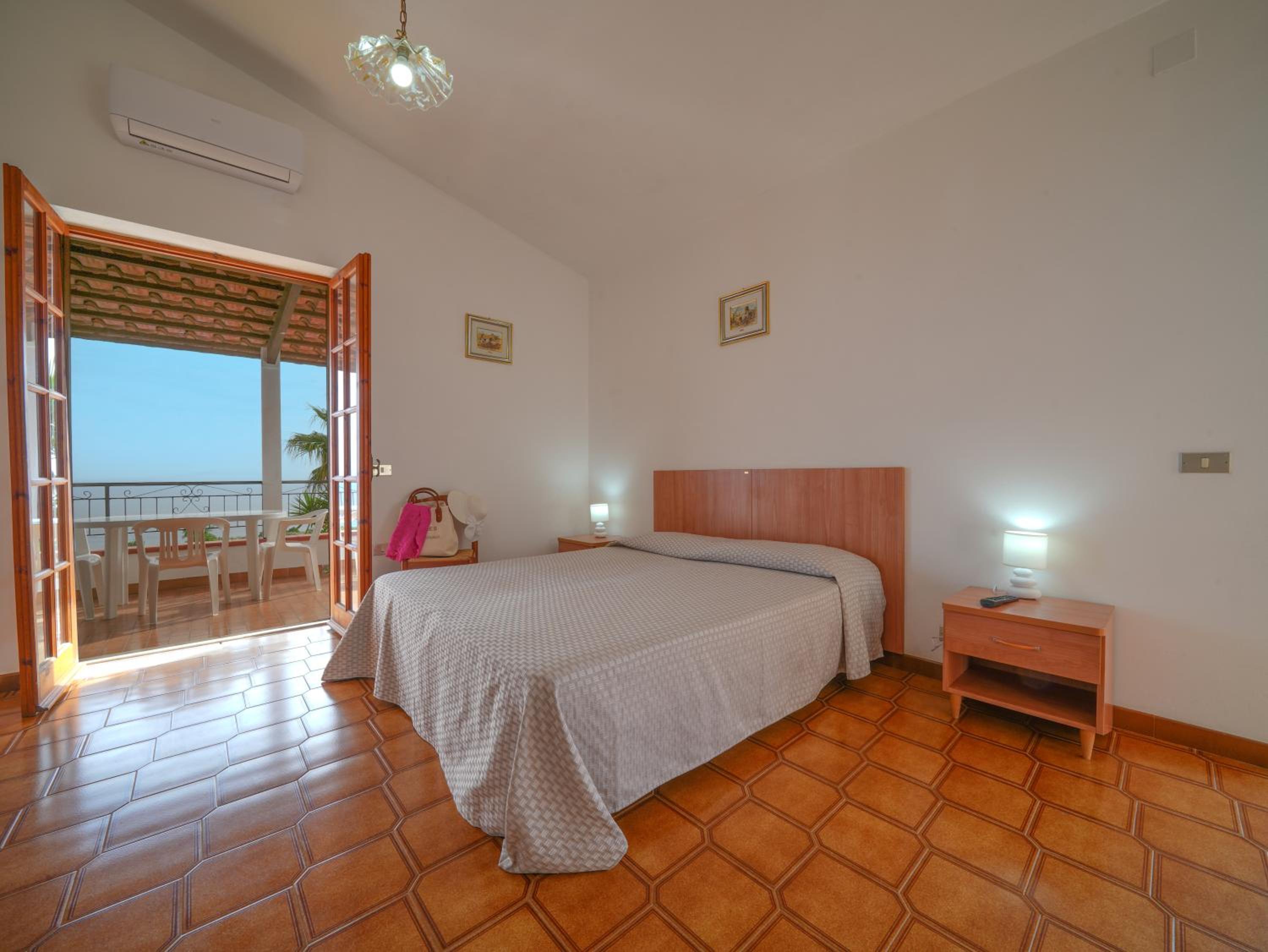 Studio with Sea View photo 3