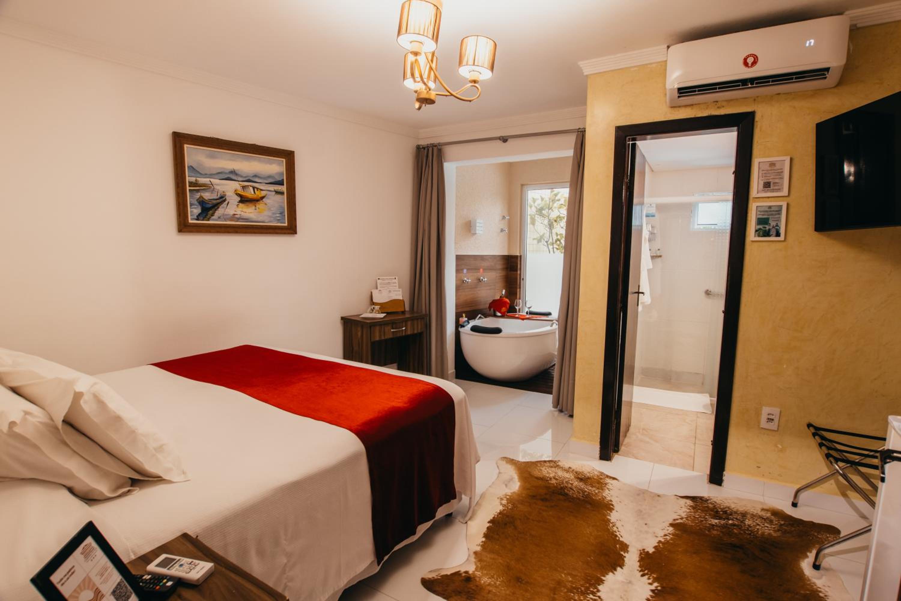 Deluxe Double Room with Bath photo 1