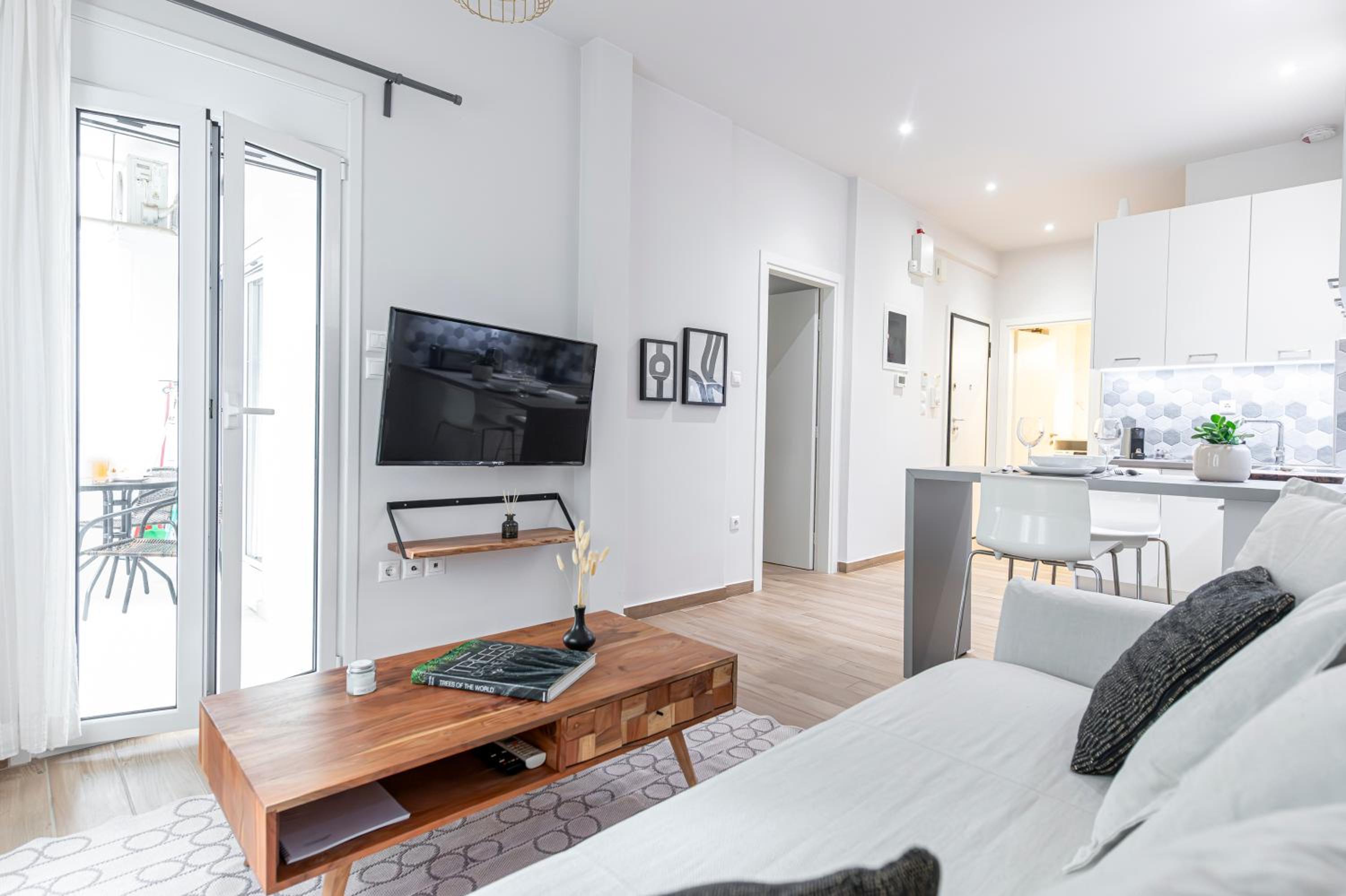One-Bedroom Apartment