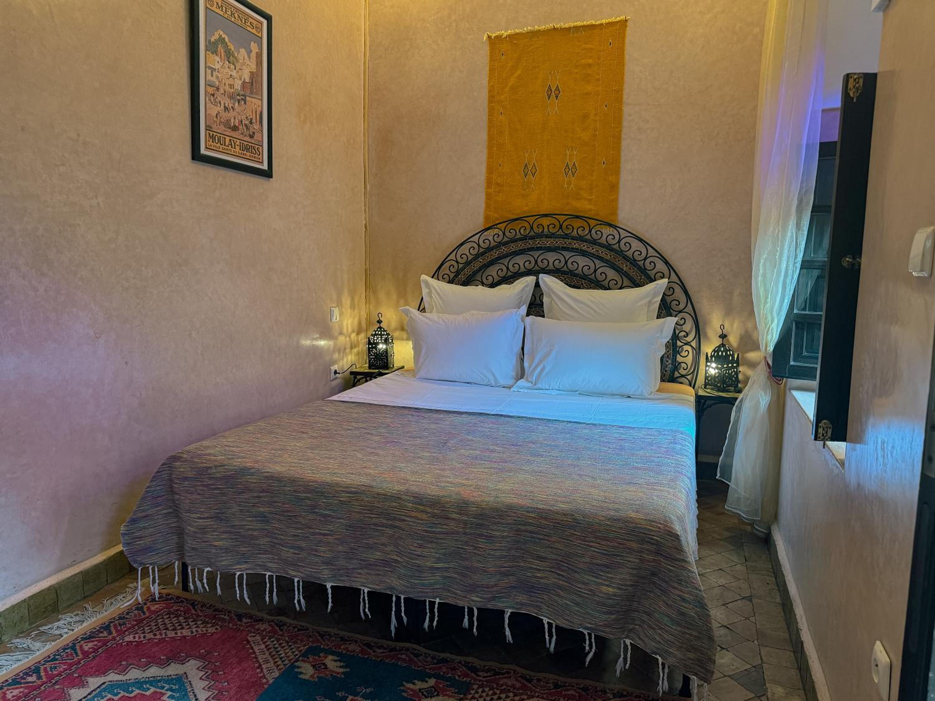 Queen Room with Pool View